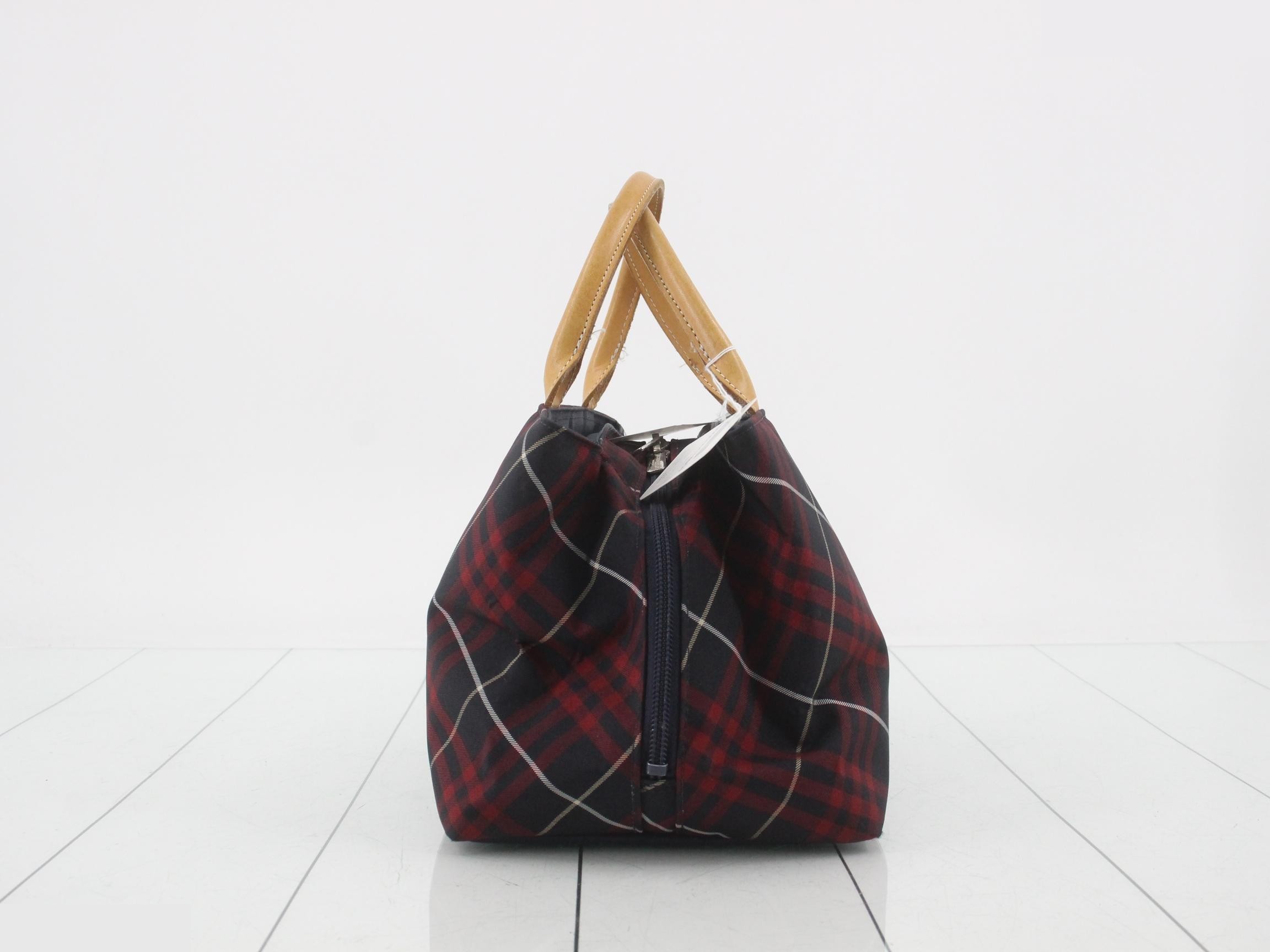 handbag — view 4