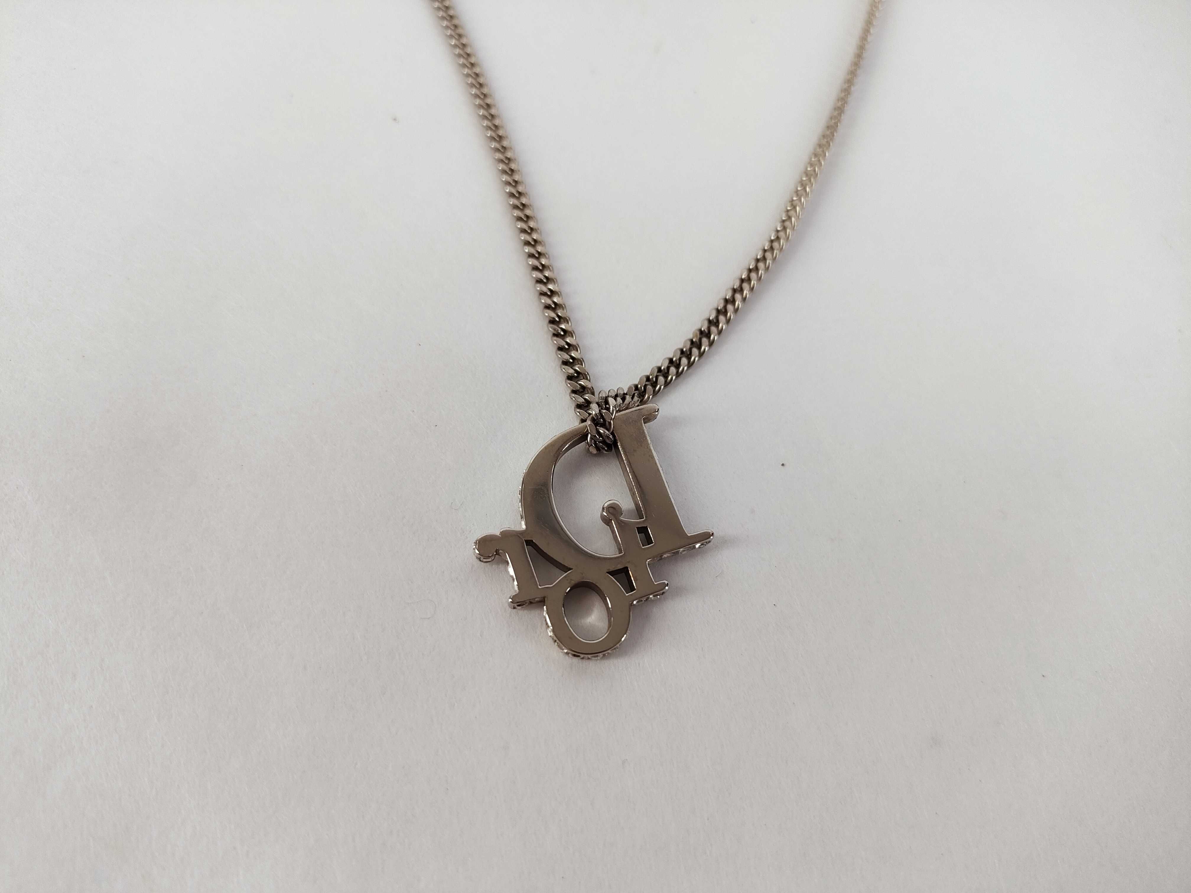 logo rhinestone silver curb chain necklace — view 2