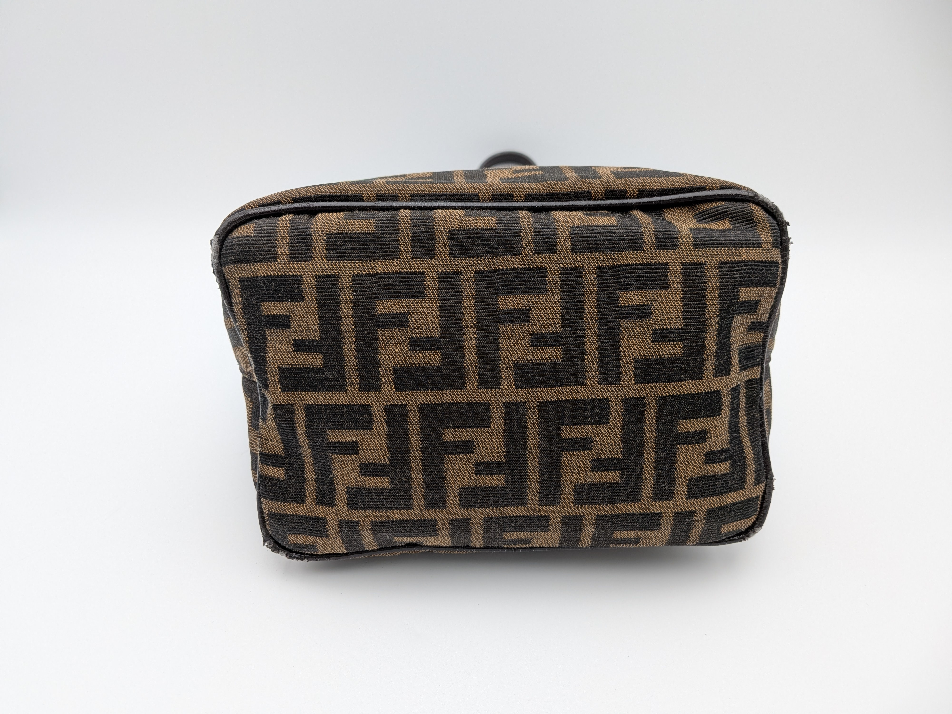 Mamma Bucket Zucca Shoulder Bag — view 5