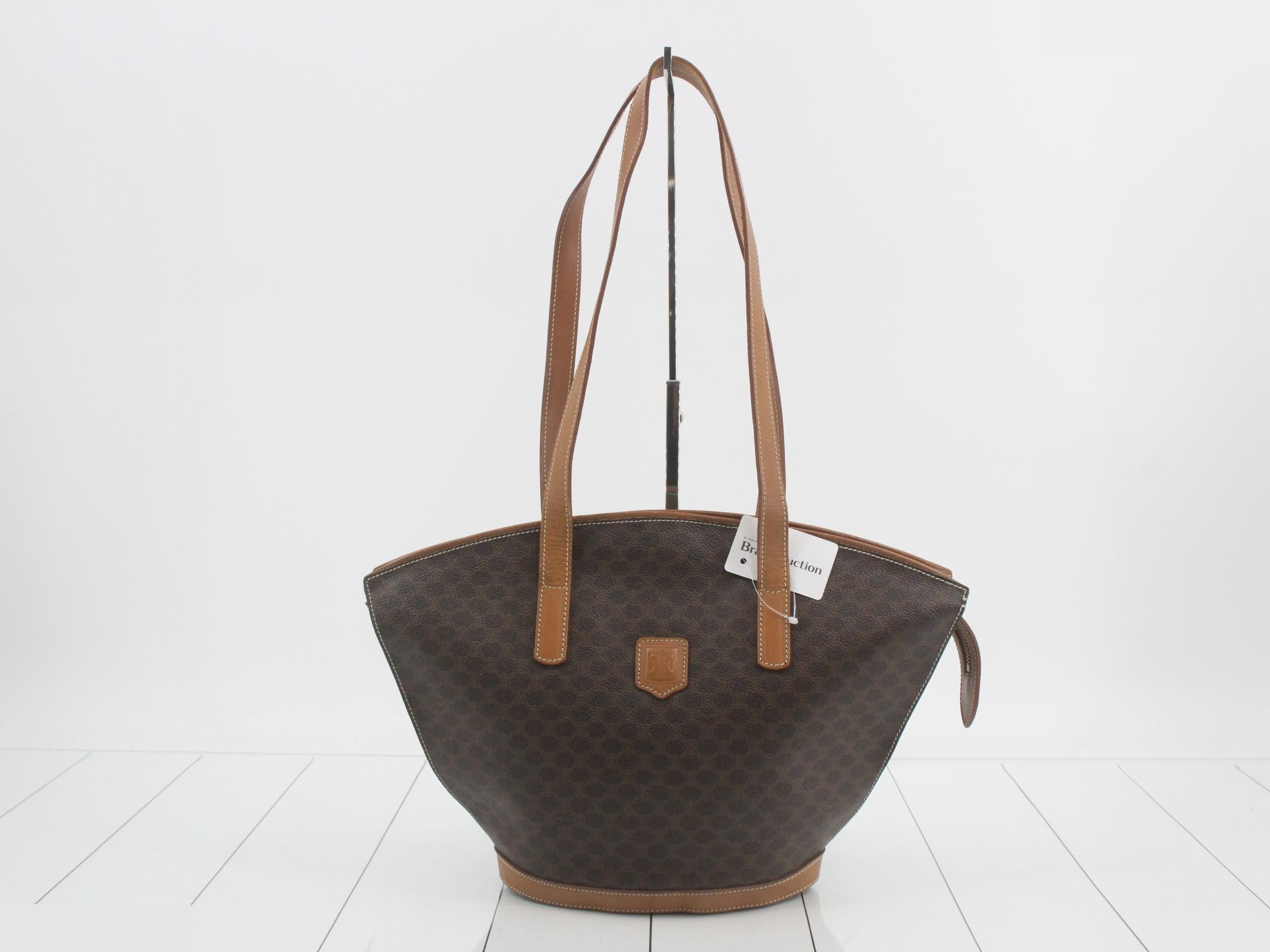 Other lines: Bags/Shoulder bags, Macadam pattern, Brown