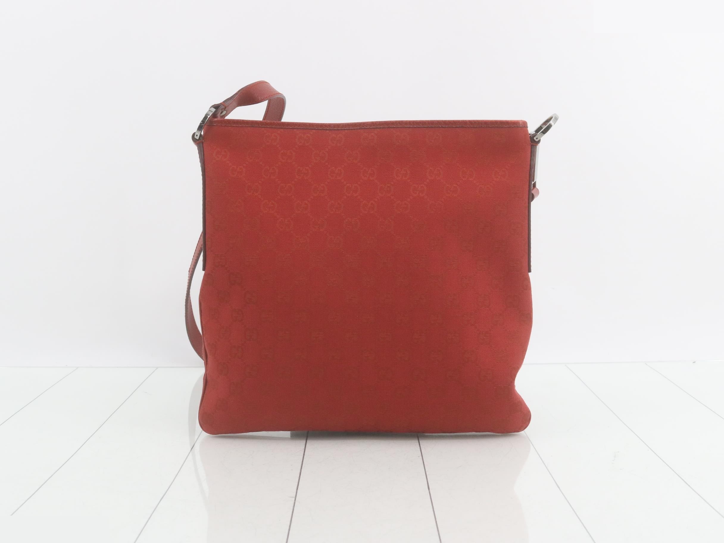 GG Canvas (Bag) - Shoulder Bag — view 2