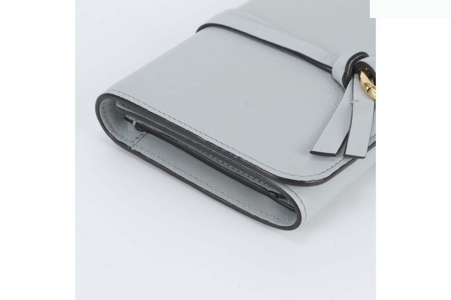 Hologram sticker included Alphabet leather trifold wallet — view 4