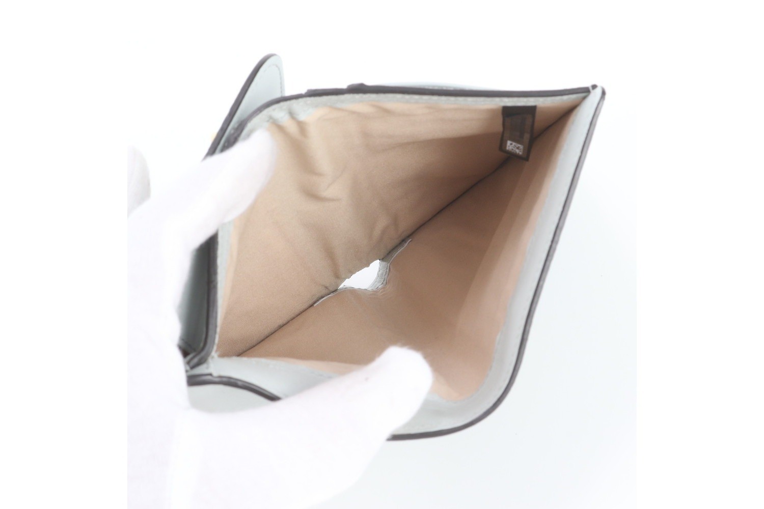 Hologram sticker included Alphabet leather trifold wallet — view 7