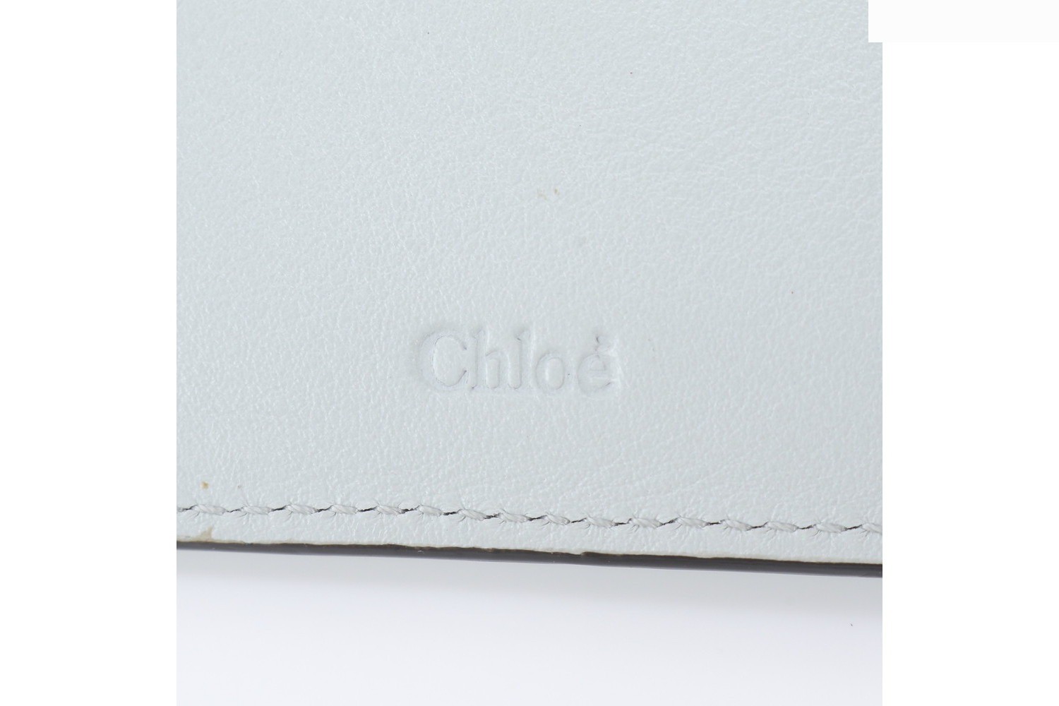 Hologram sticker included Alphabet leather trifold wallet — view 9
