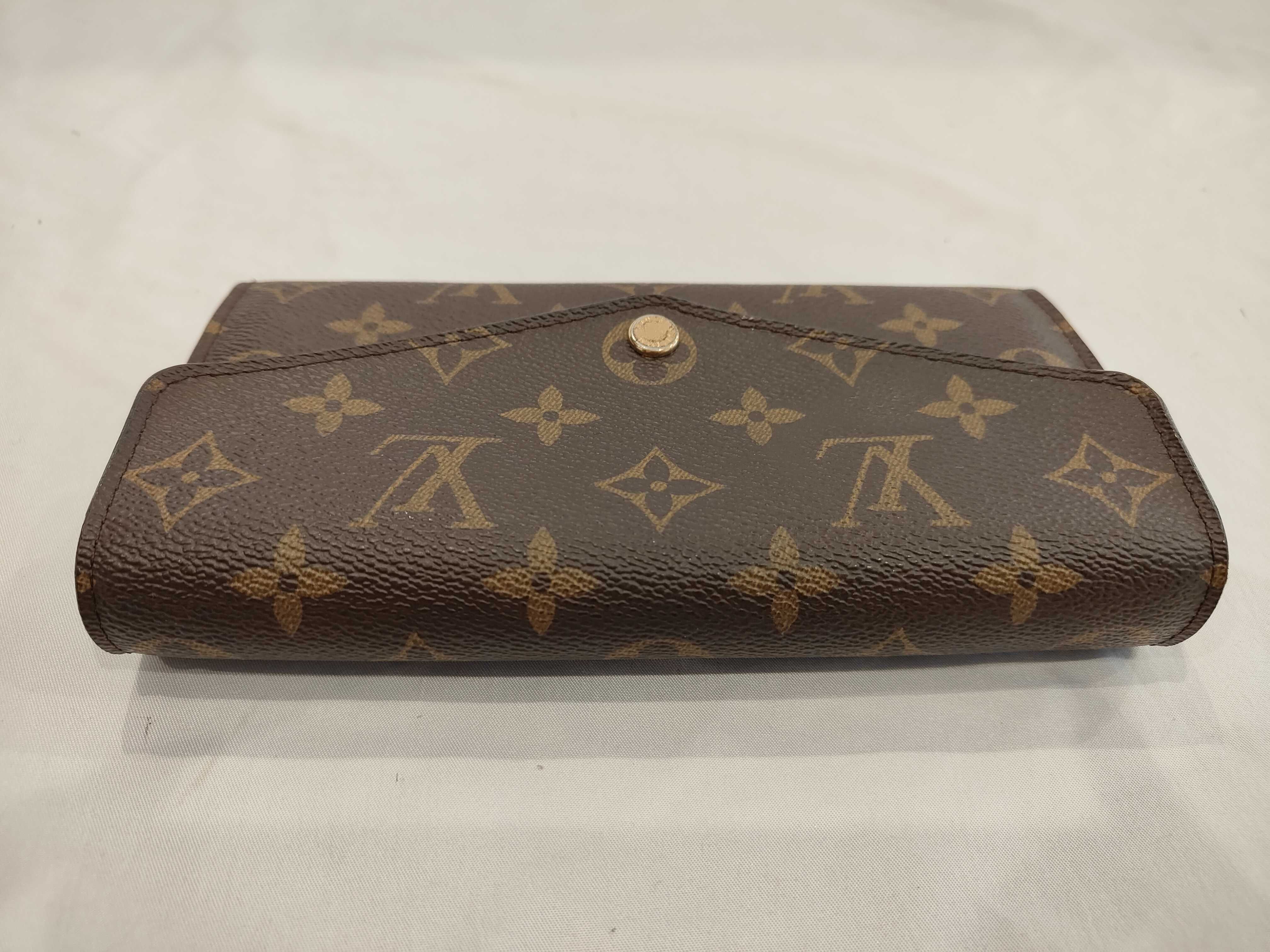 Monogram Portefeuille Sarah Wallet — view 6