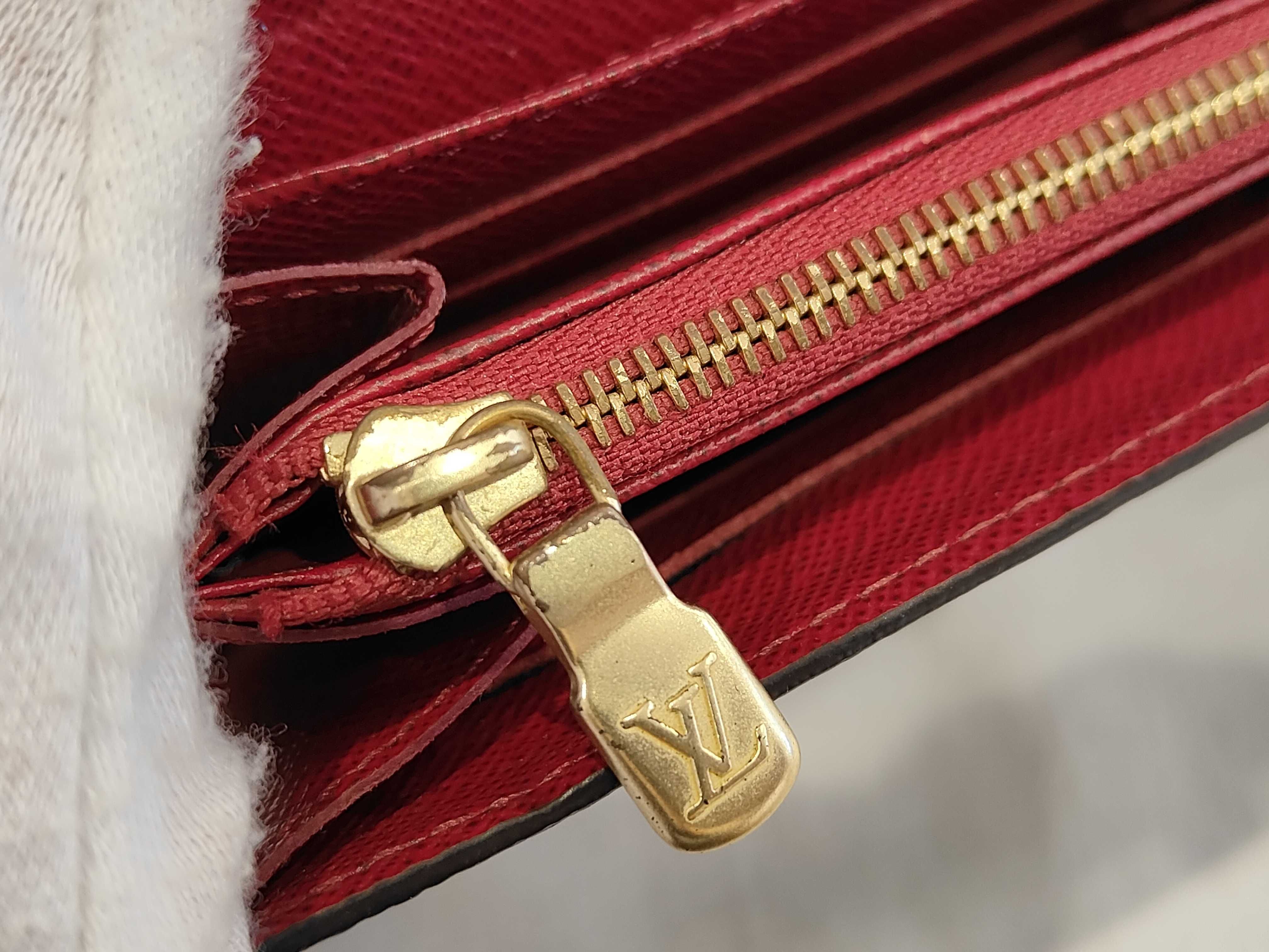Monogram Portefeuille Sarah Wallet — view 9