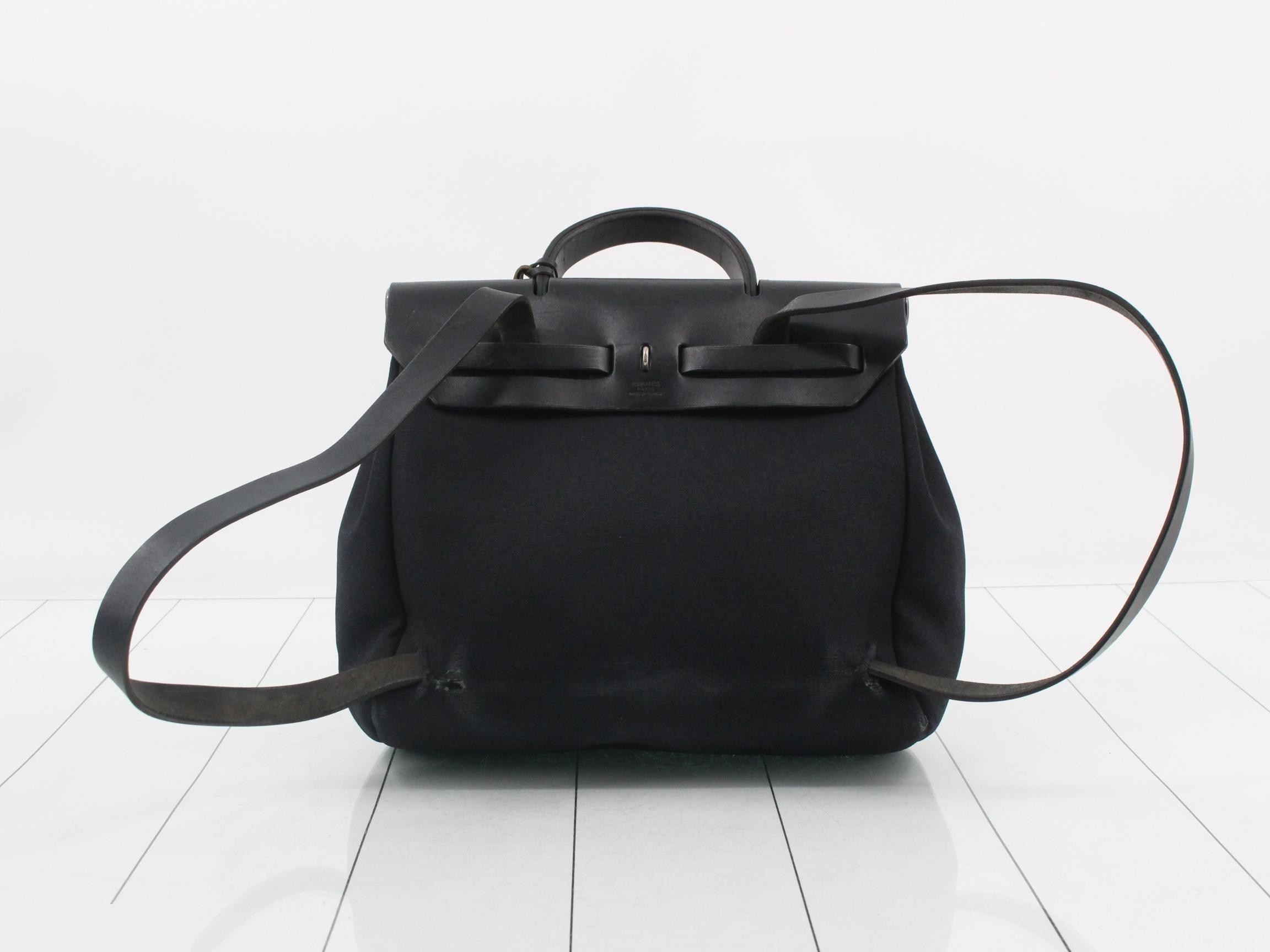 Ailebag pouch — view 2