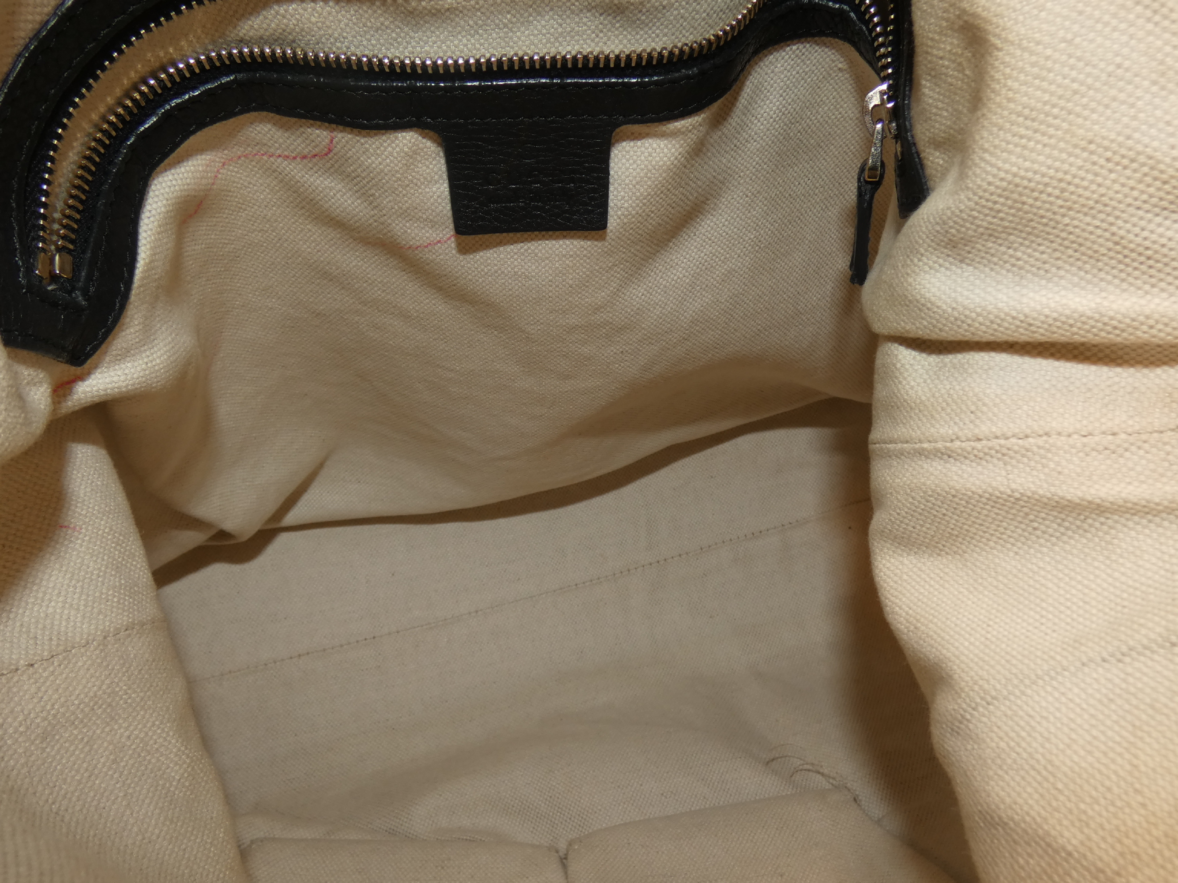 2-way Interlocking Black Leather Shoulder Bag — view 10