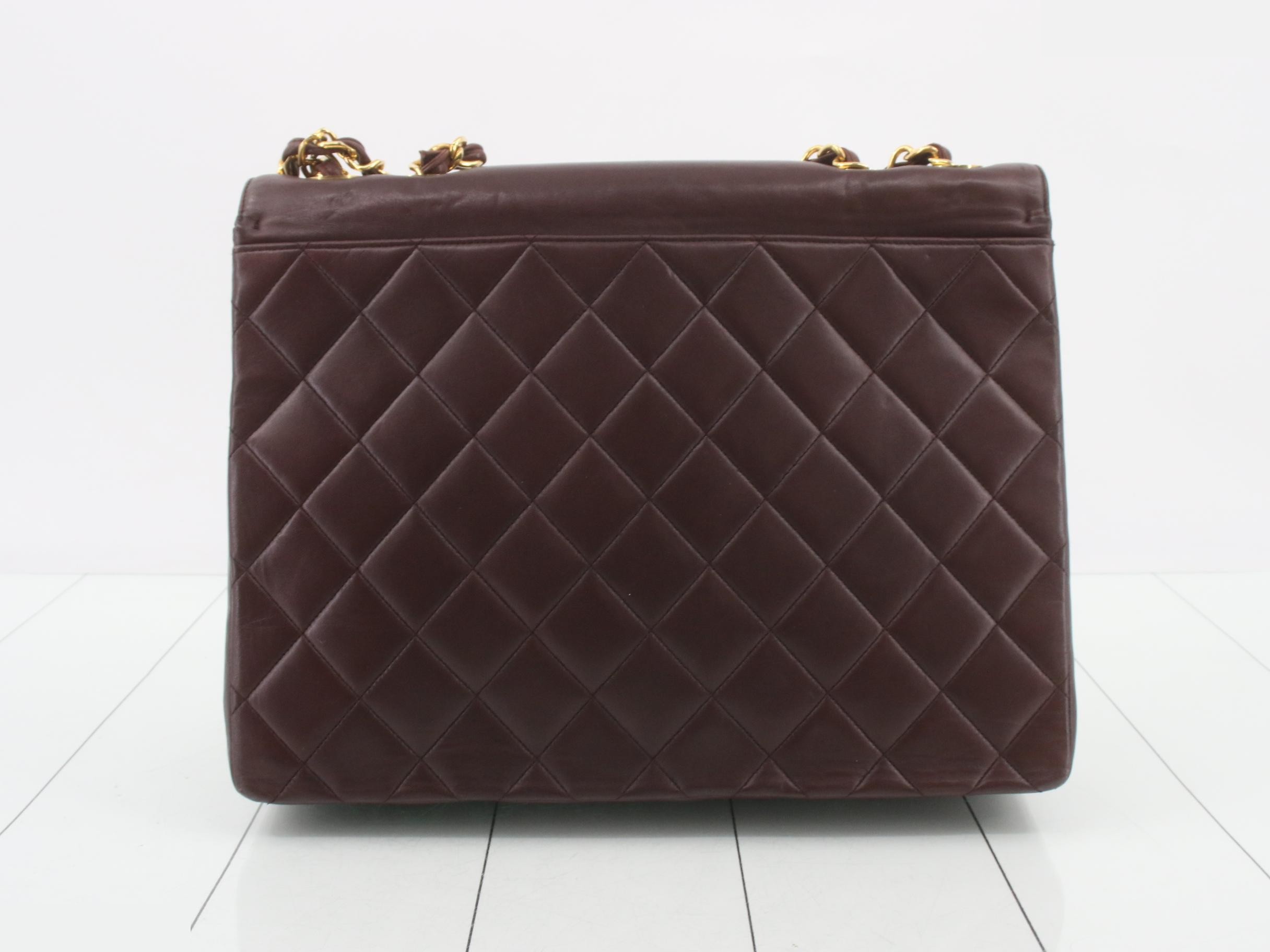 Matelassé Large Matelassé Chain Shoulder Bag (with sticker) — view 2