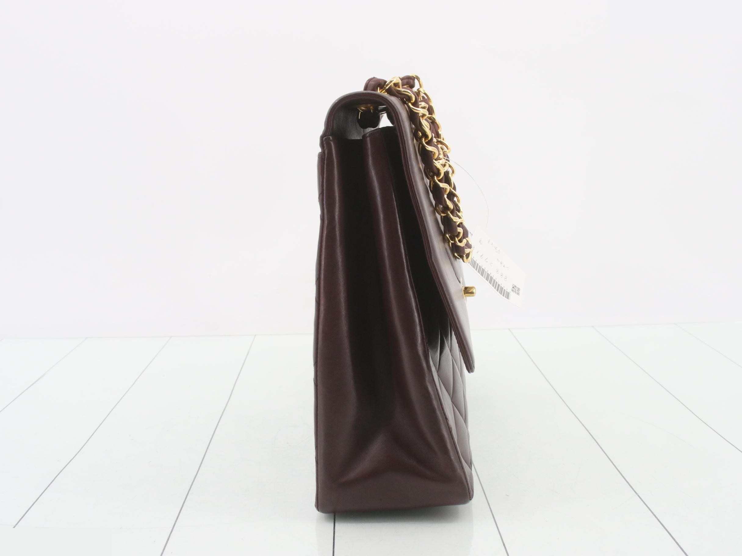 Matelassé Large Matelassé Chain Shoulder Bag (with sticker) — view 4