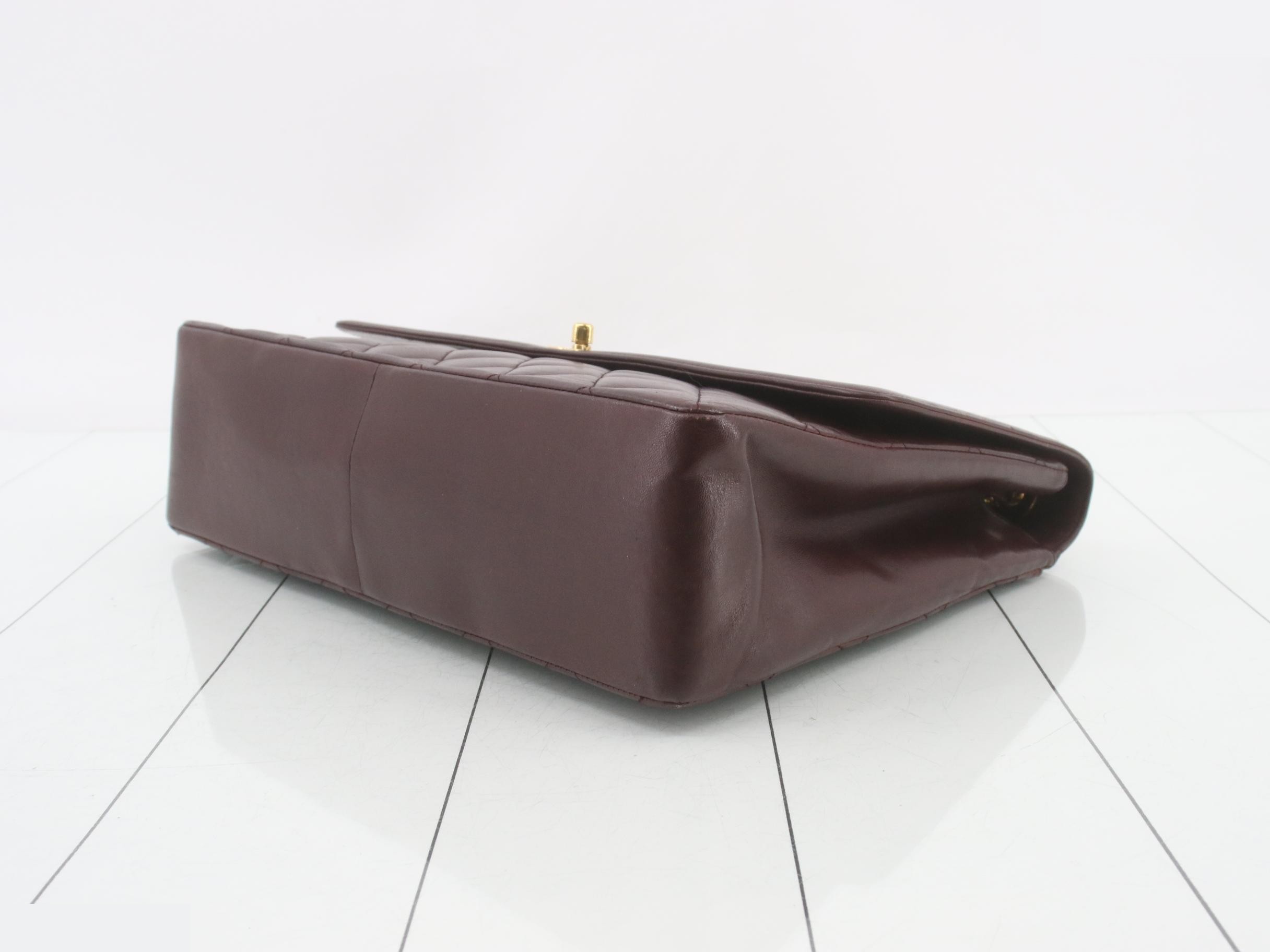 Matelassé Large Matelassé Chain Shoulder Bag (with sticker) — view 6