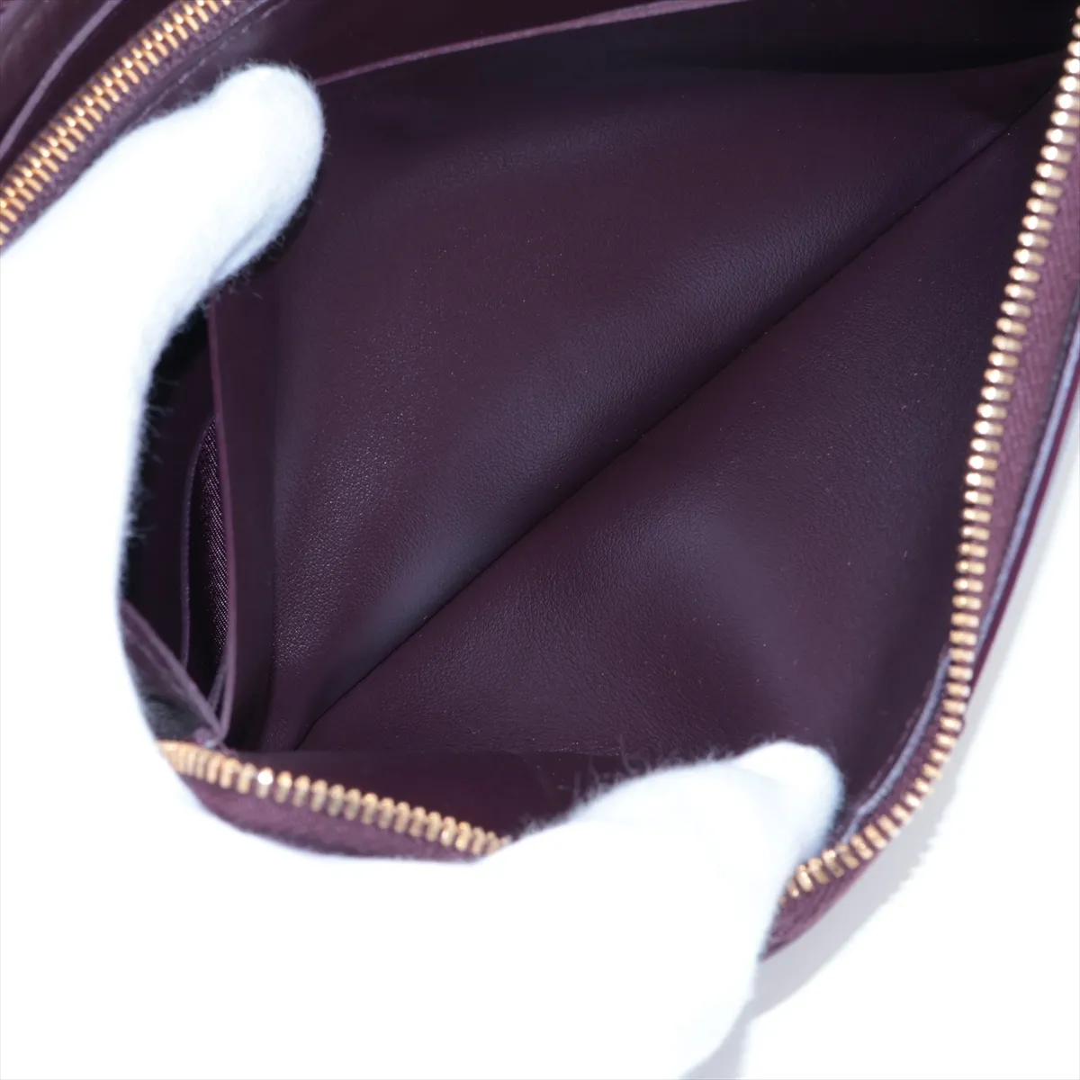 Maxi Intrecciato Cassette Leather Round Zip Wallet, Bordeaux — view 7