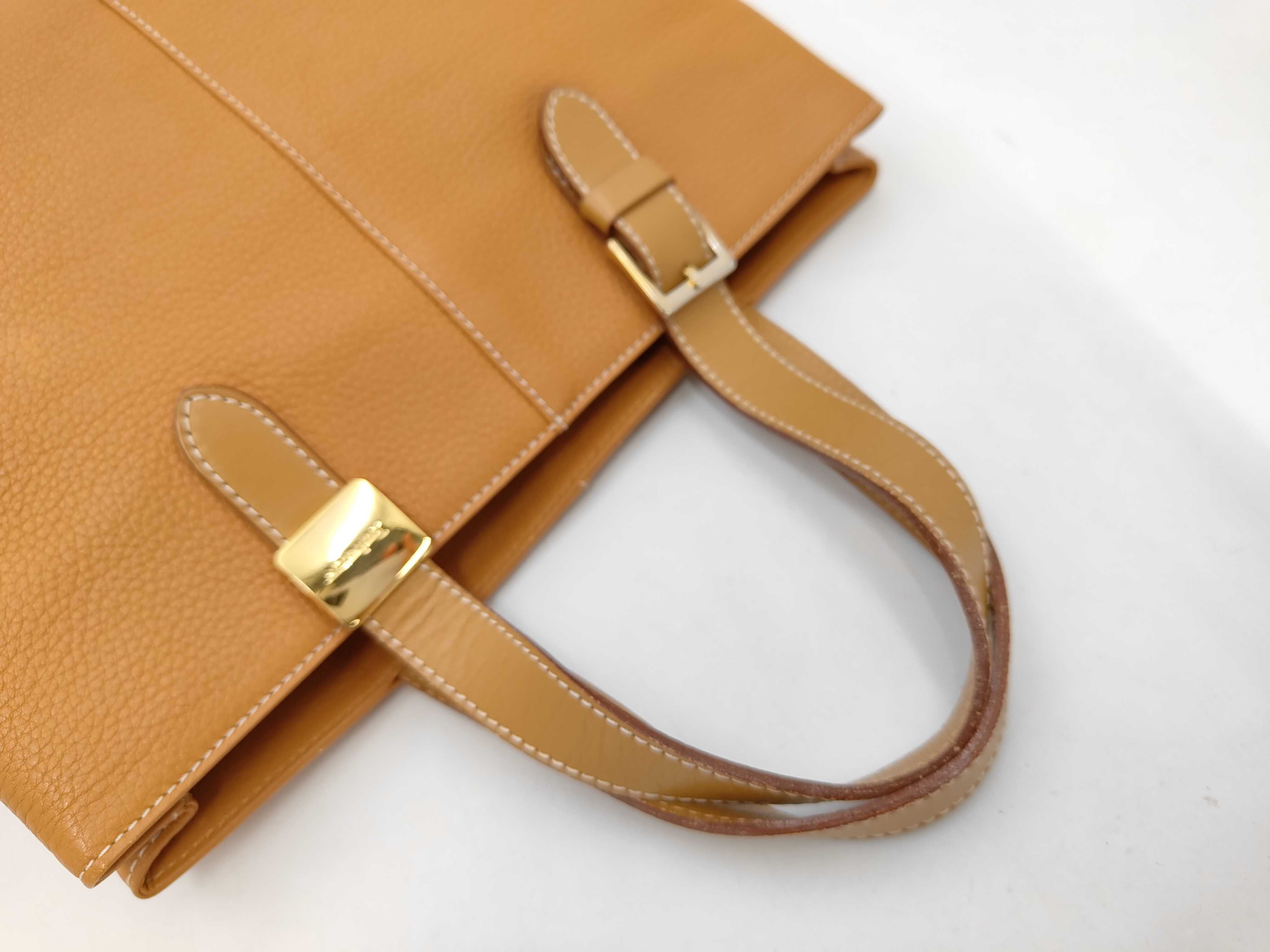 handbag — view 4