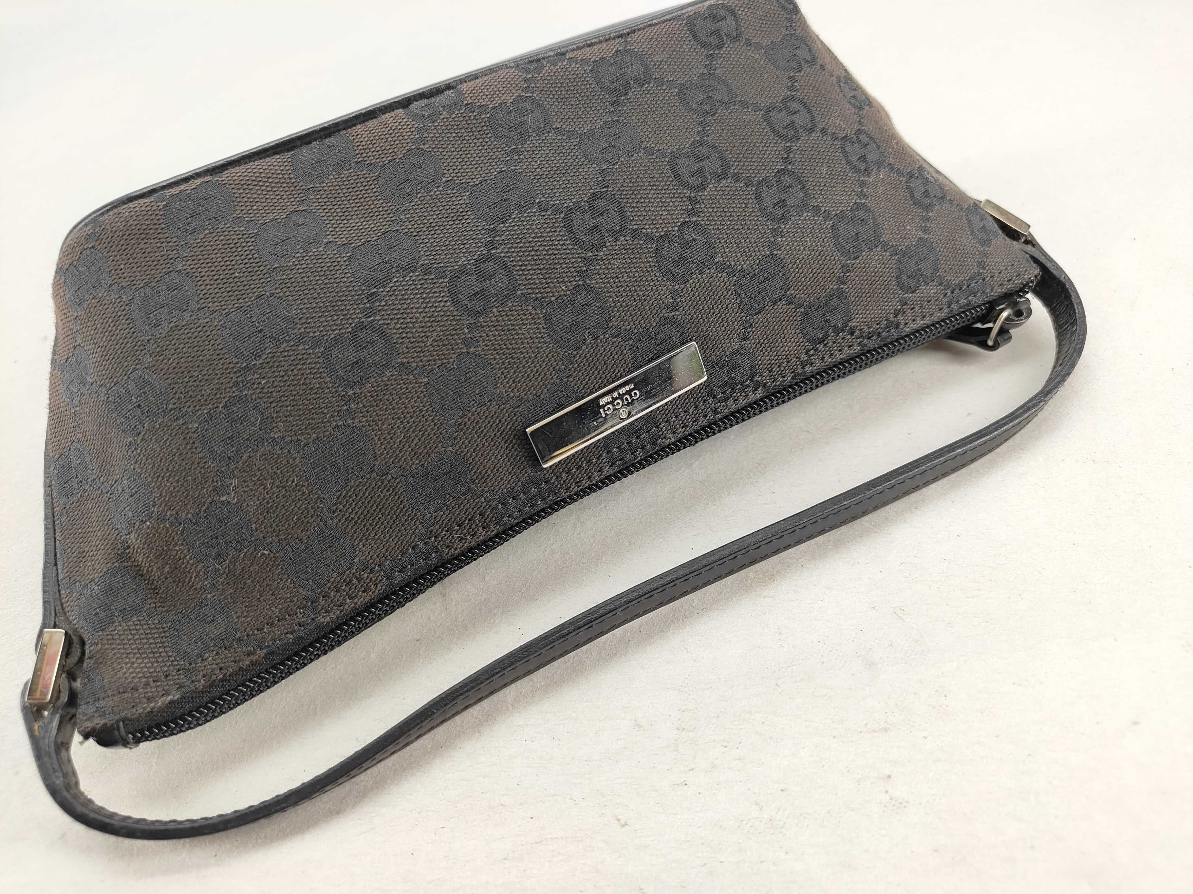 GG Canvas GG Pattern Limited Color Accessory Pouch Handbag — view 3