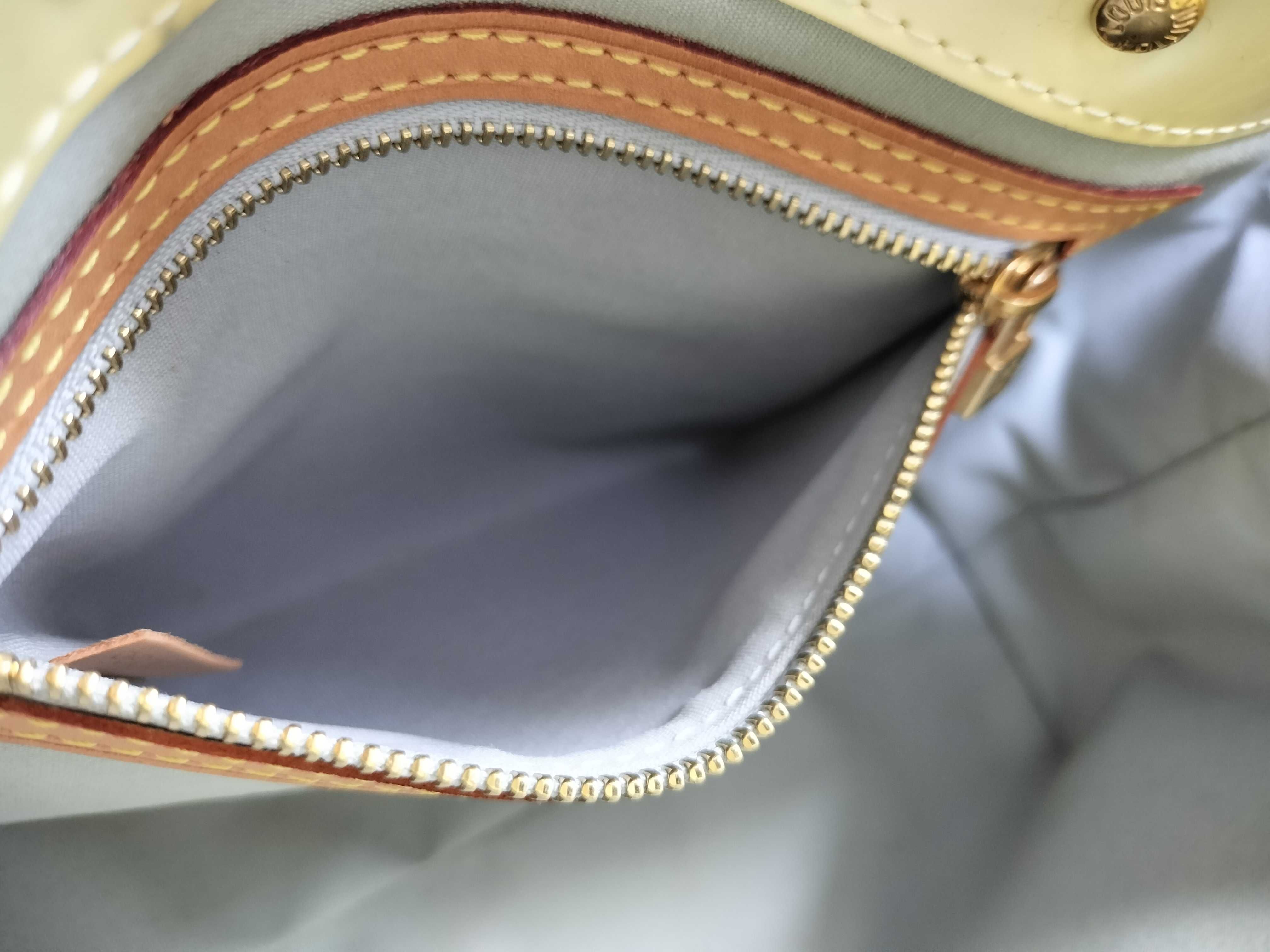 Vernis Lead PM Handbag — view 9