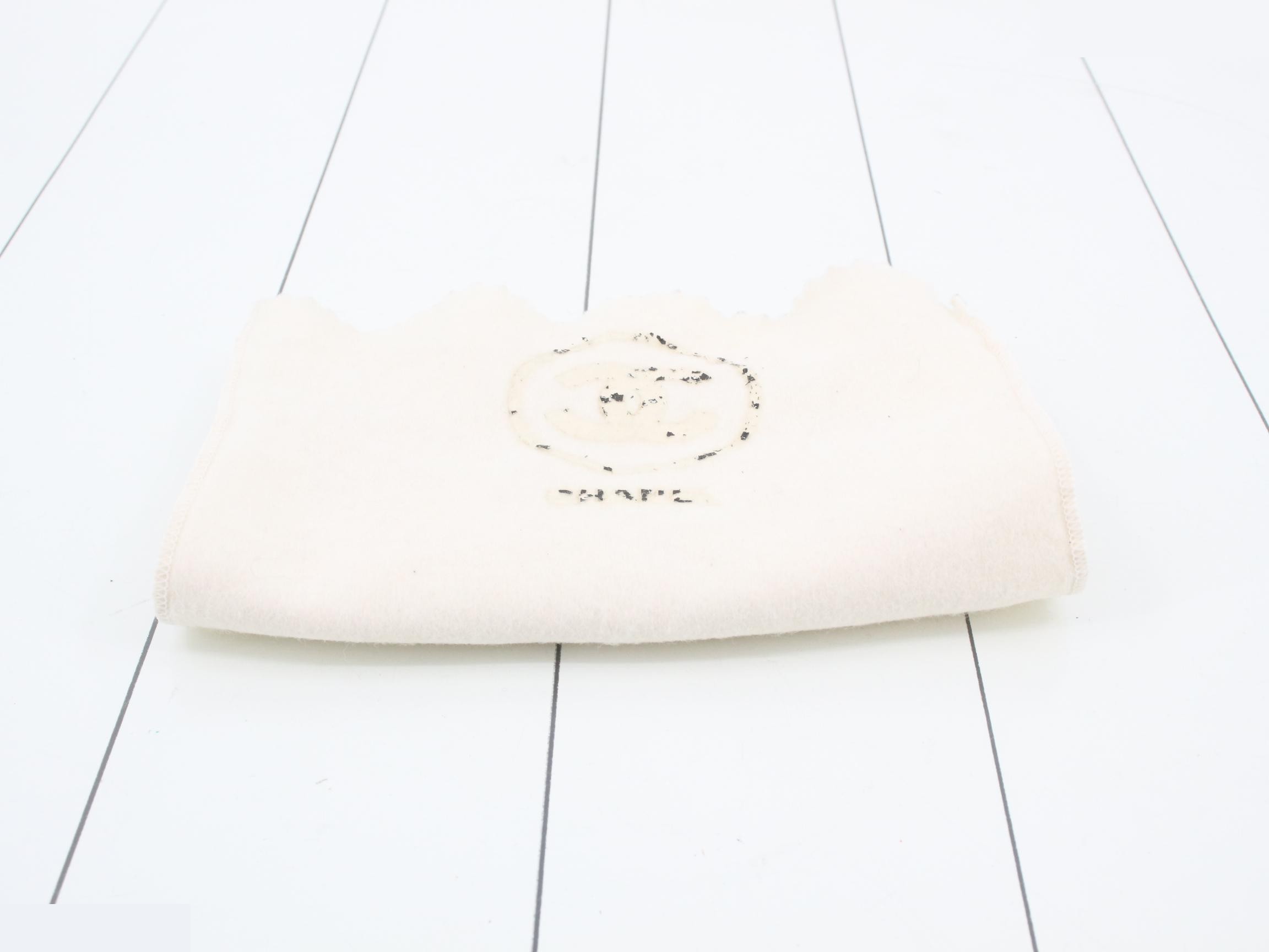 Matelassé (bag) - Shoulder bag — view 7