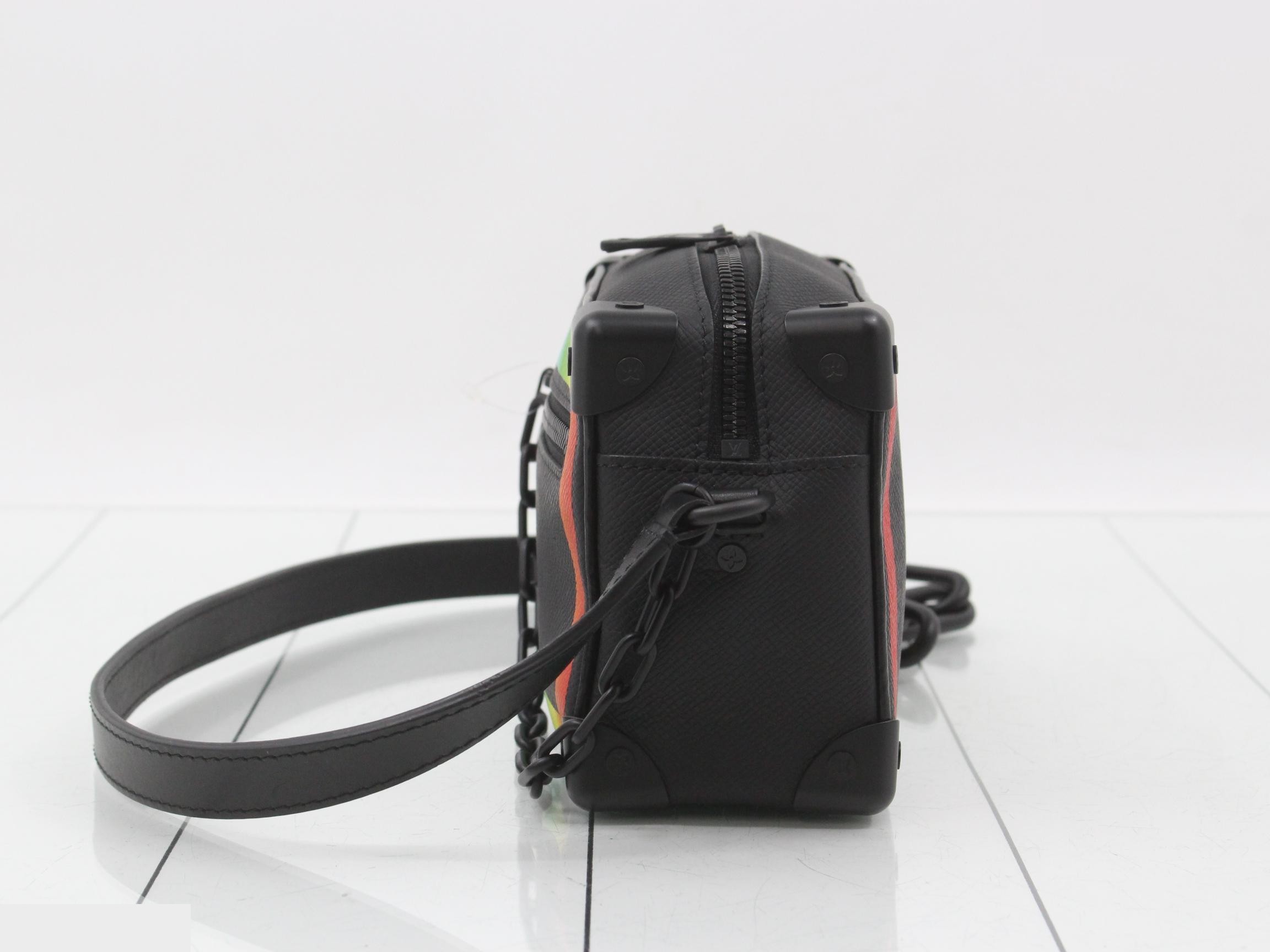 Unused Tiger Rainbow Mini Soft Trunk M30351 — view 3