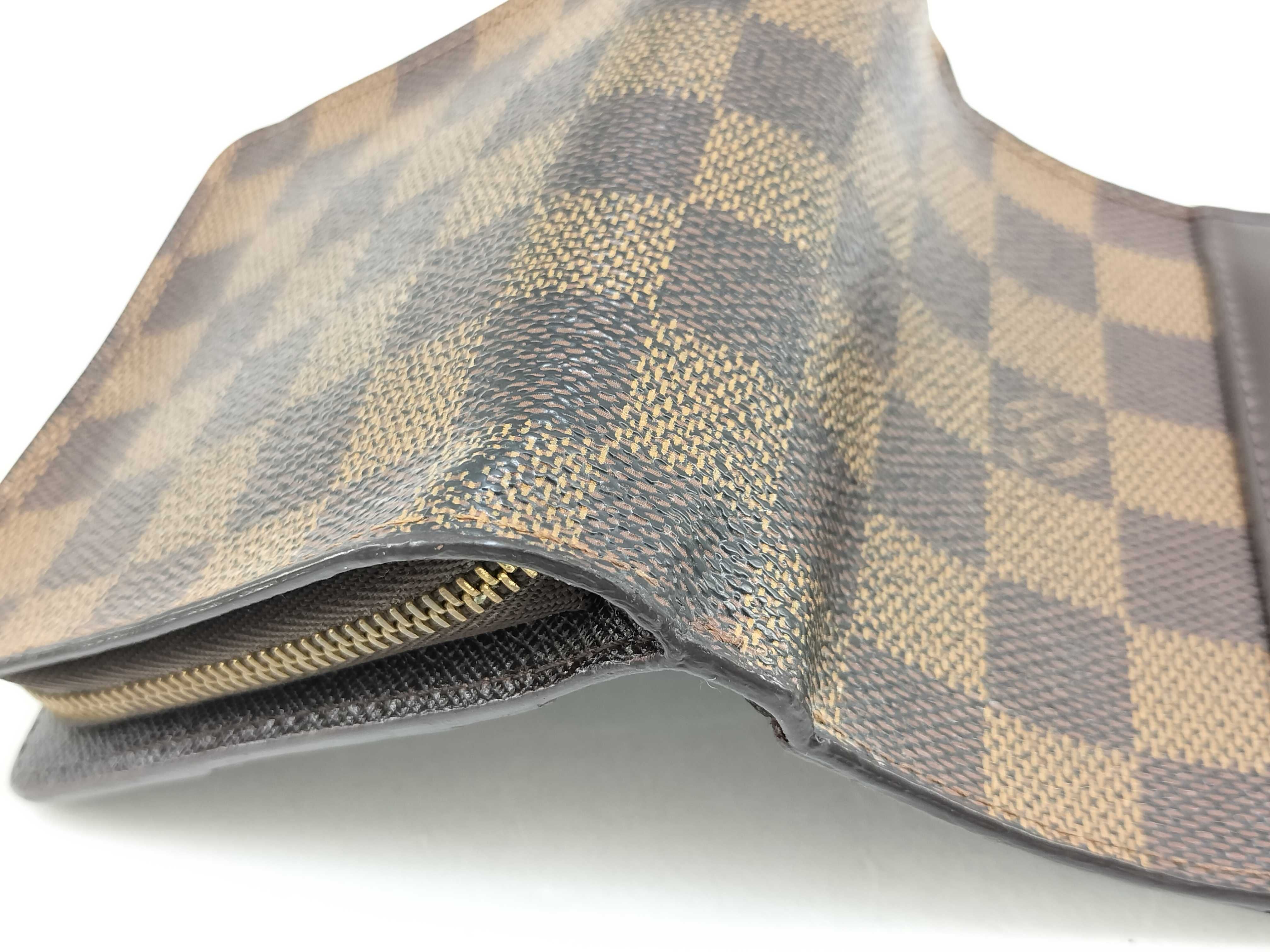 Damier Compact Zip Wallet — view 15