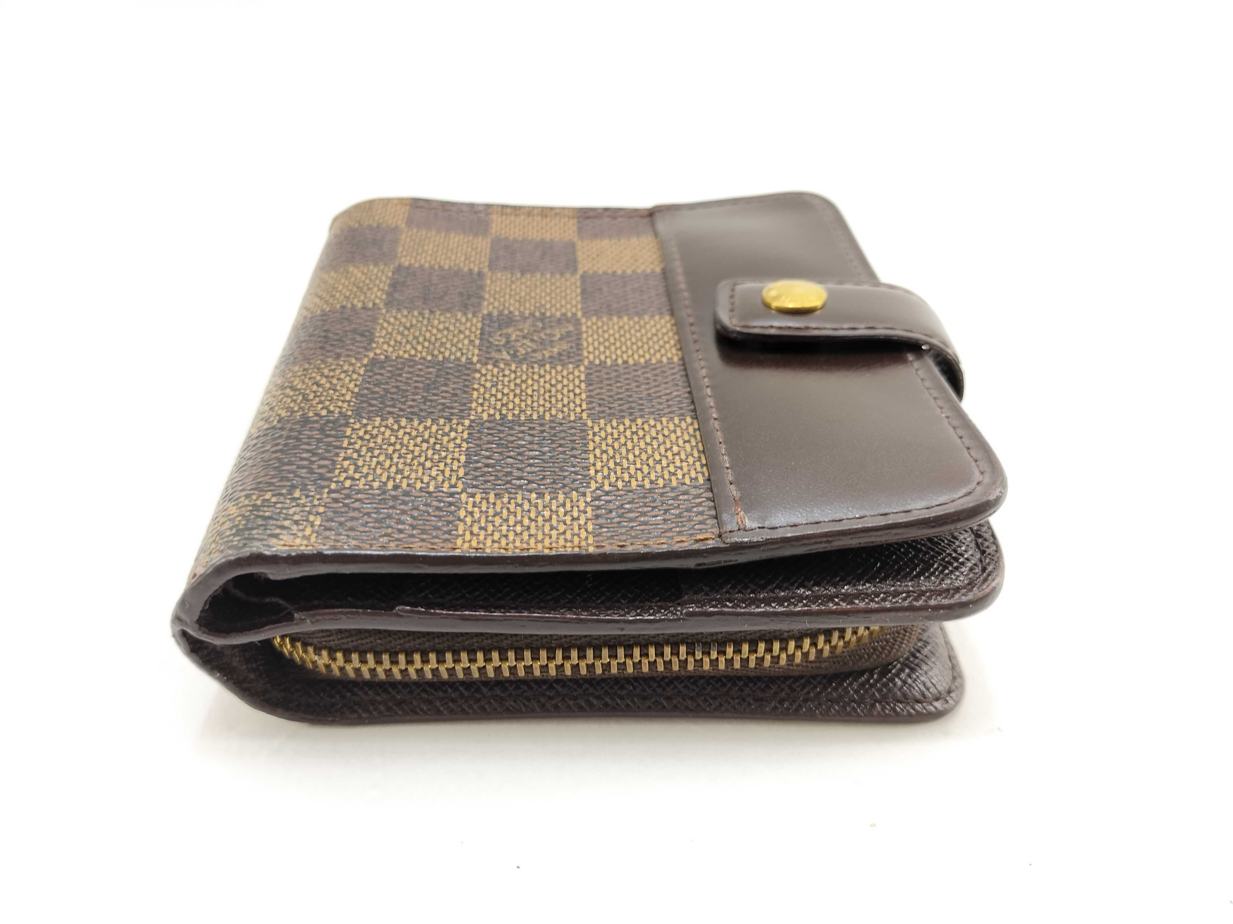 Damier Compact Zip Wallet — view 3