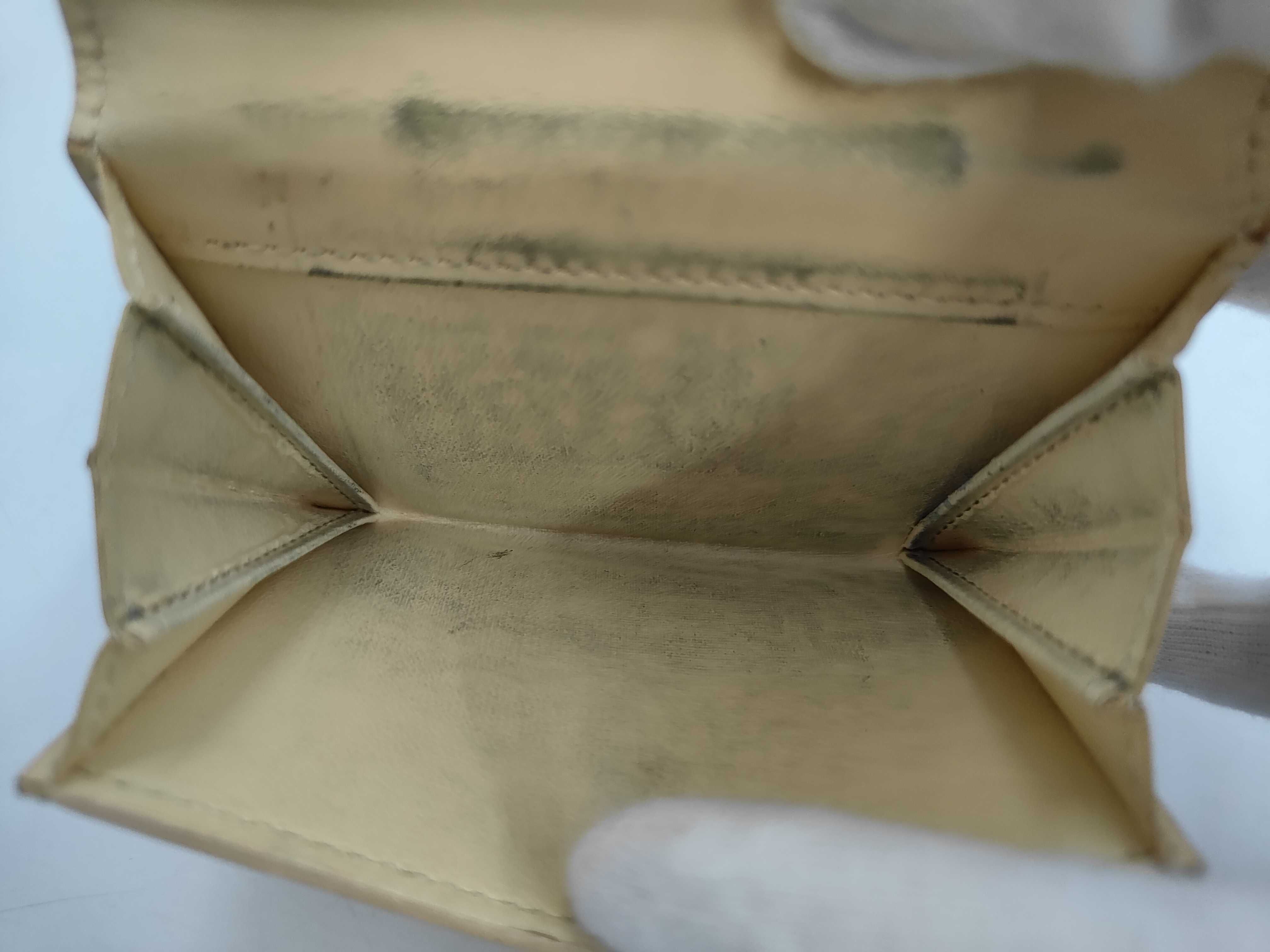 Epi Louis Vuitton Epi Portemonnaie Elastic Vanilla MI0011 Wallet — view 7