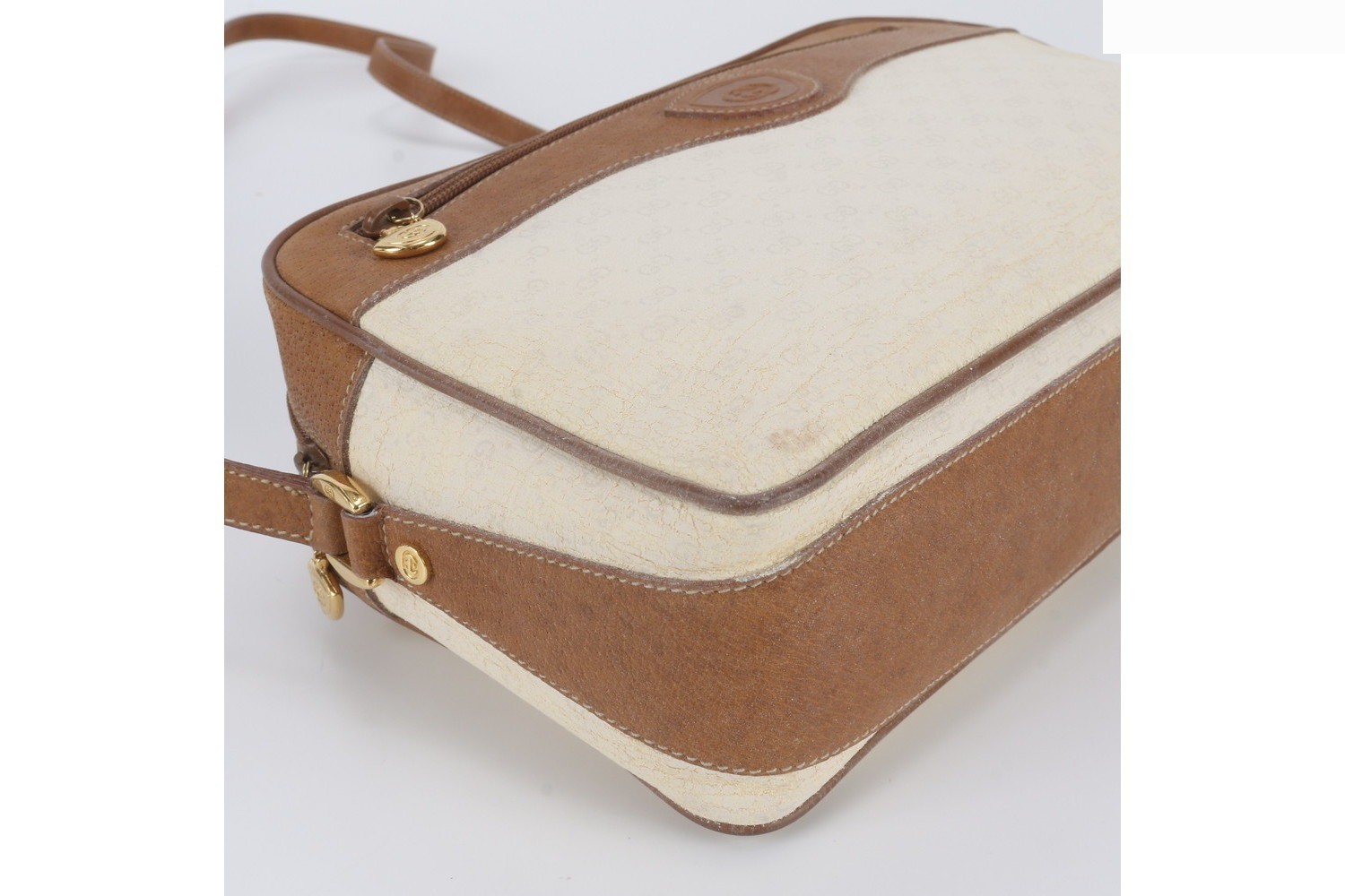 Micro GG 001 56 0860 Leather Shoulder Bag — view 6