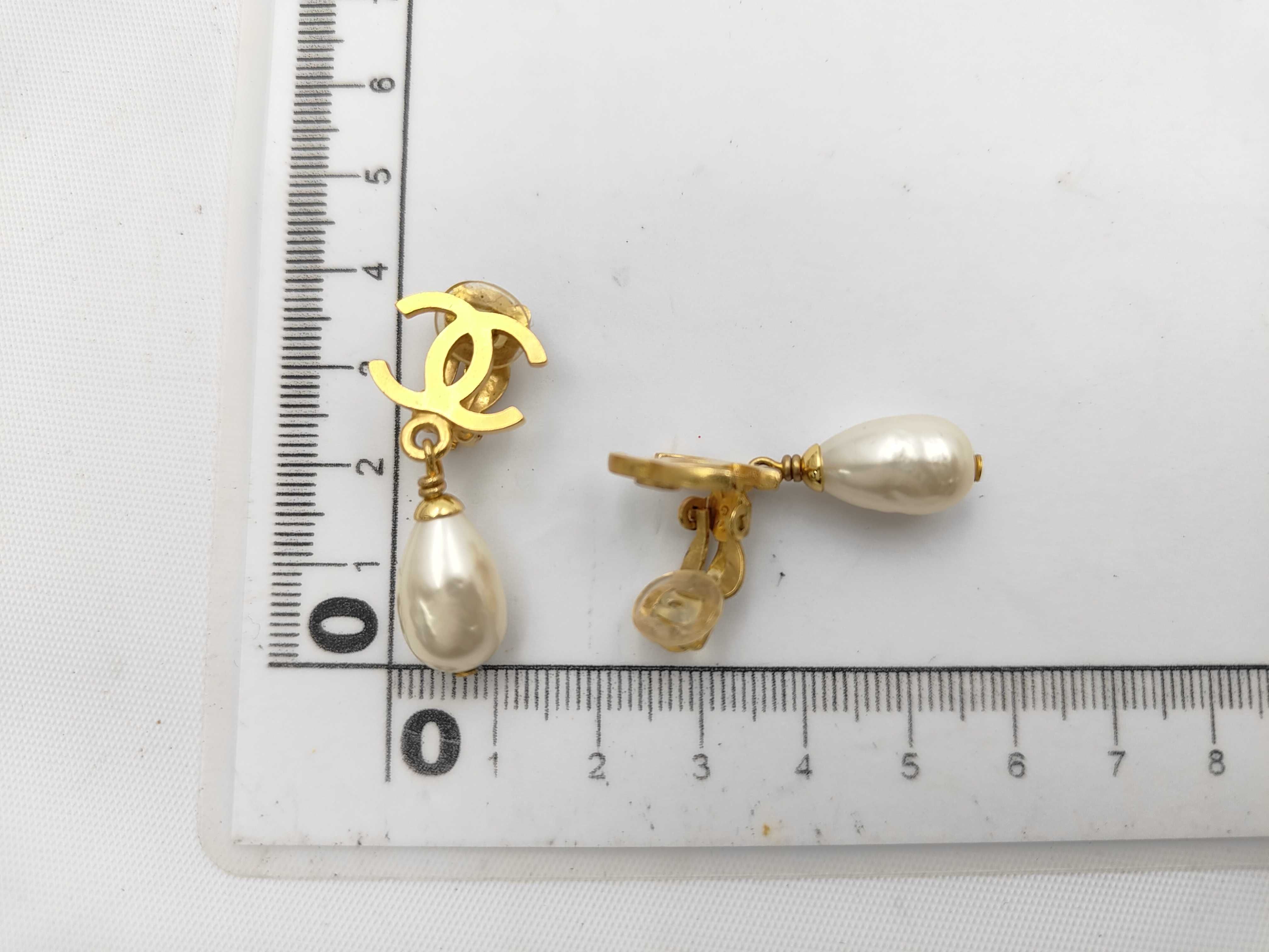 earrings — view 6