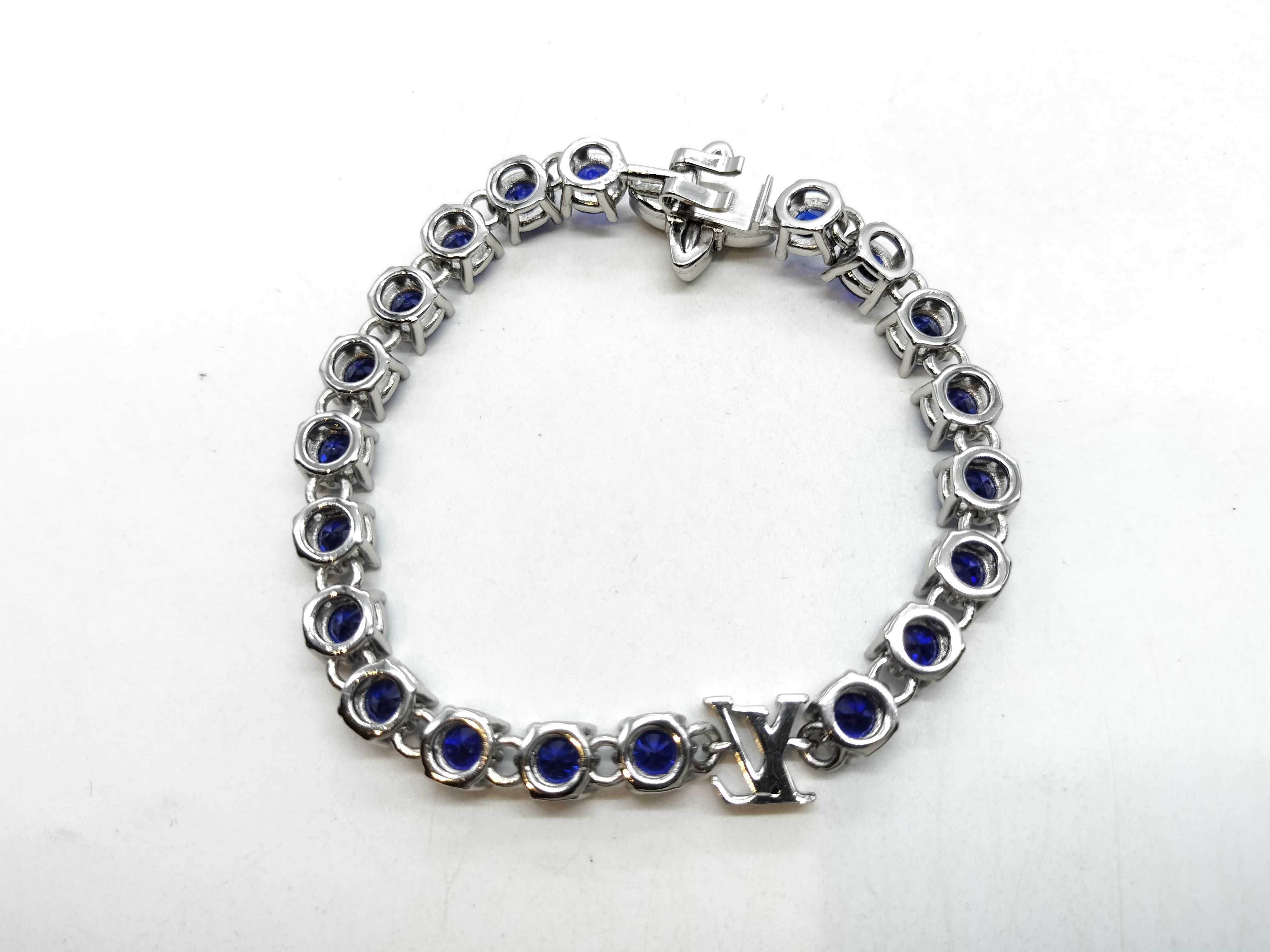 LE0233M LV Crystal Bracelet Bracelet/Bangle — view 4