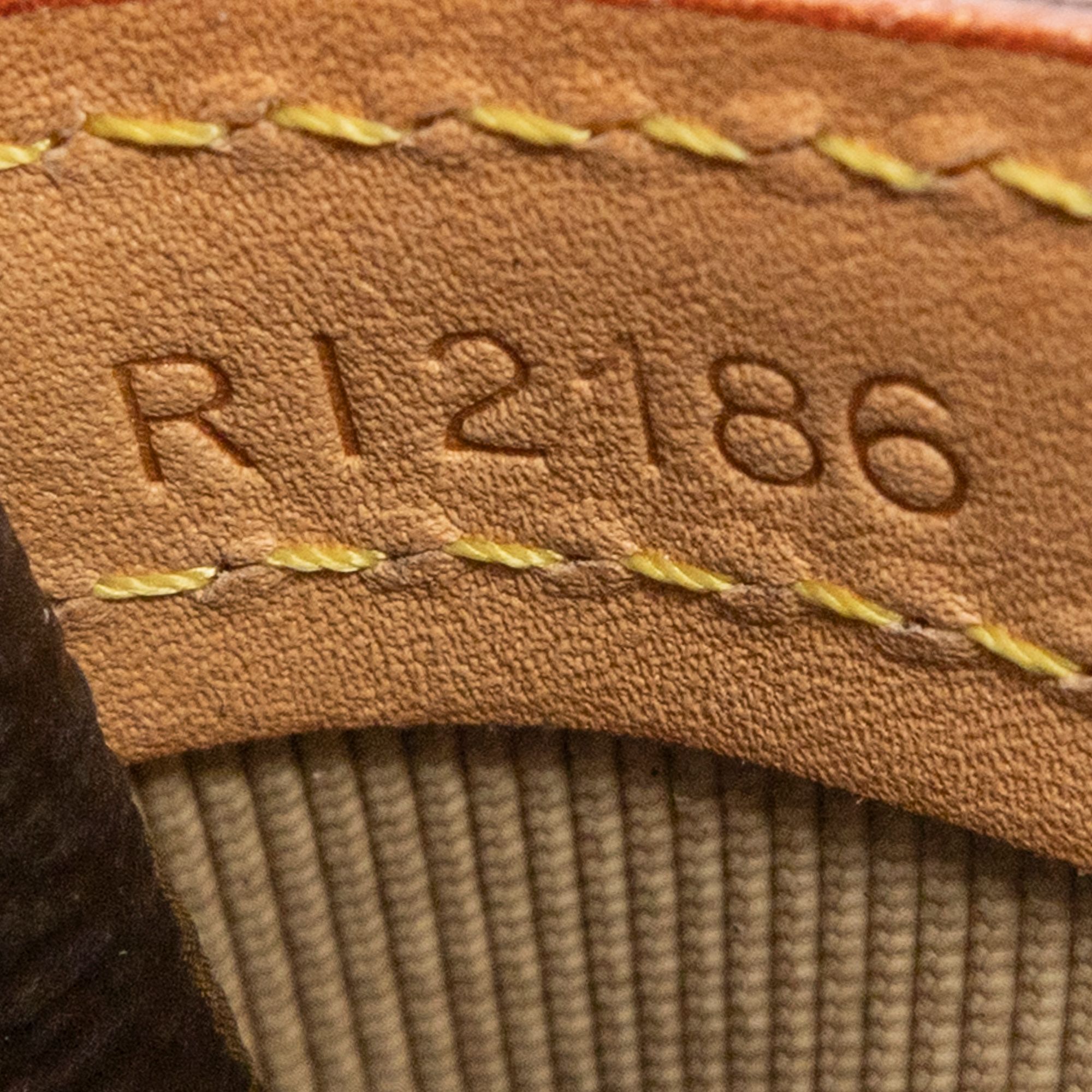 Reporter PM, Monogram — view 11