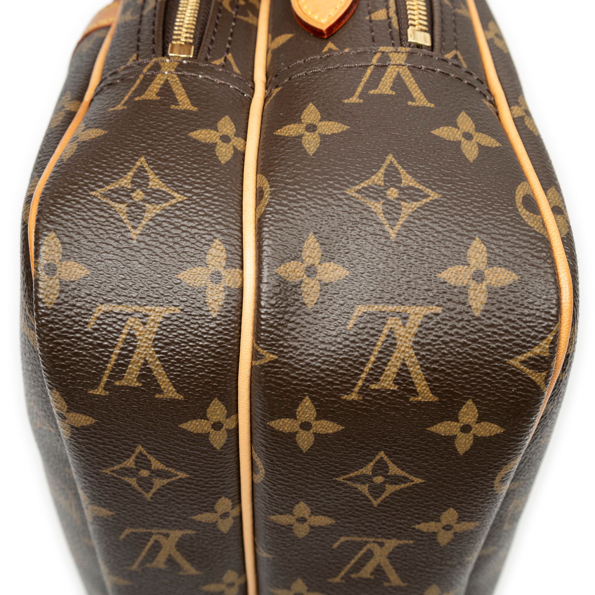 Reporter PM, Monogram — view 7