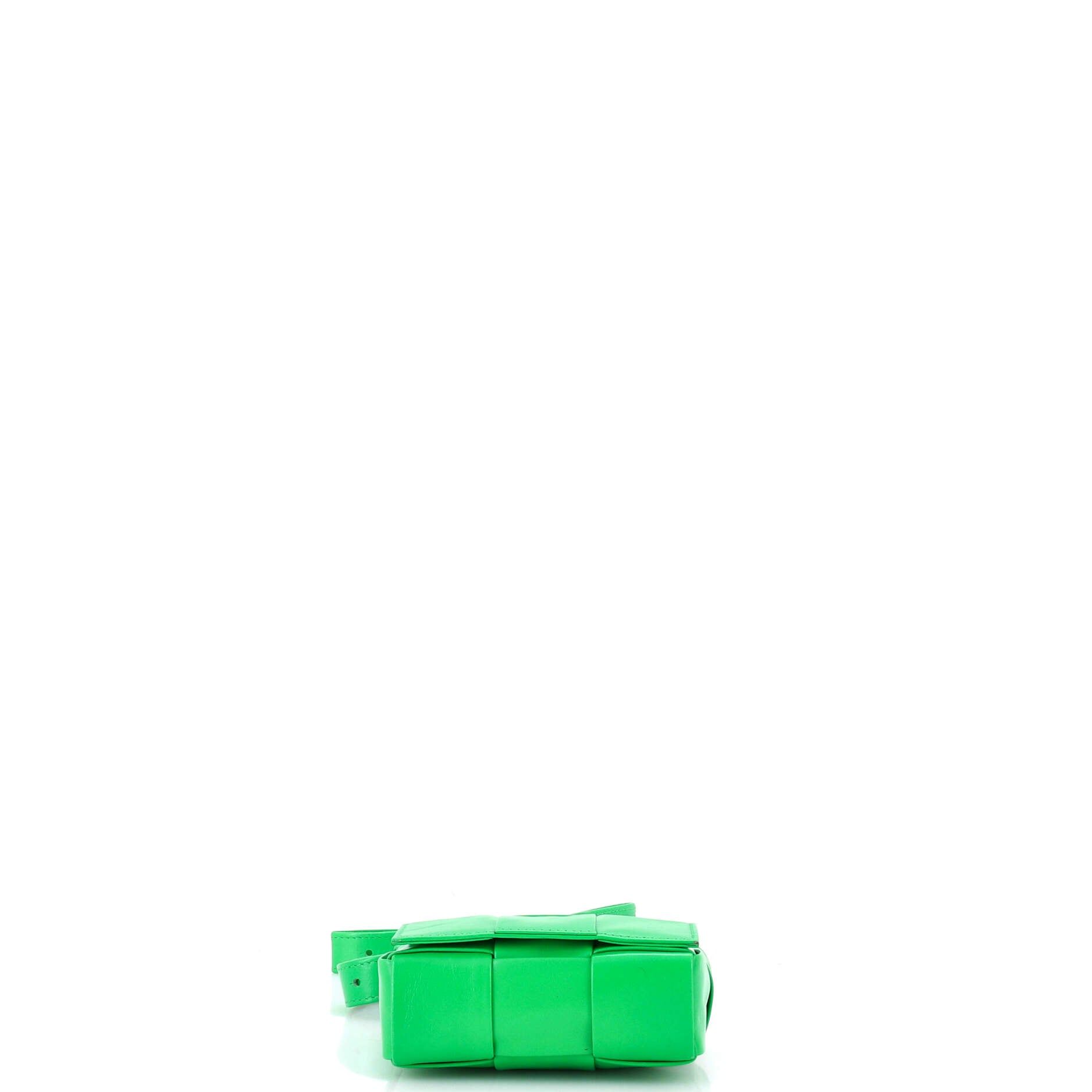 Cassette Crossbody Bag Maxi Intrecciato Leather Candy — view 4