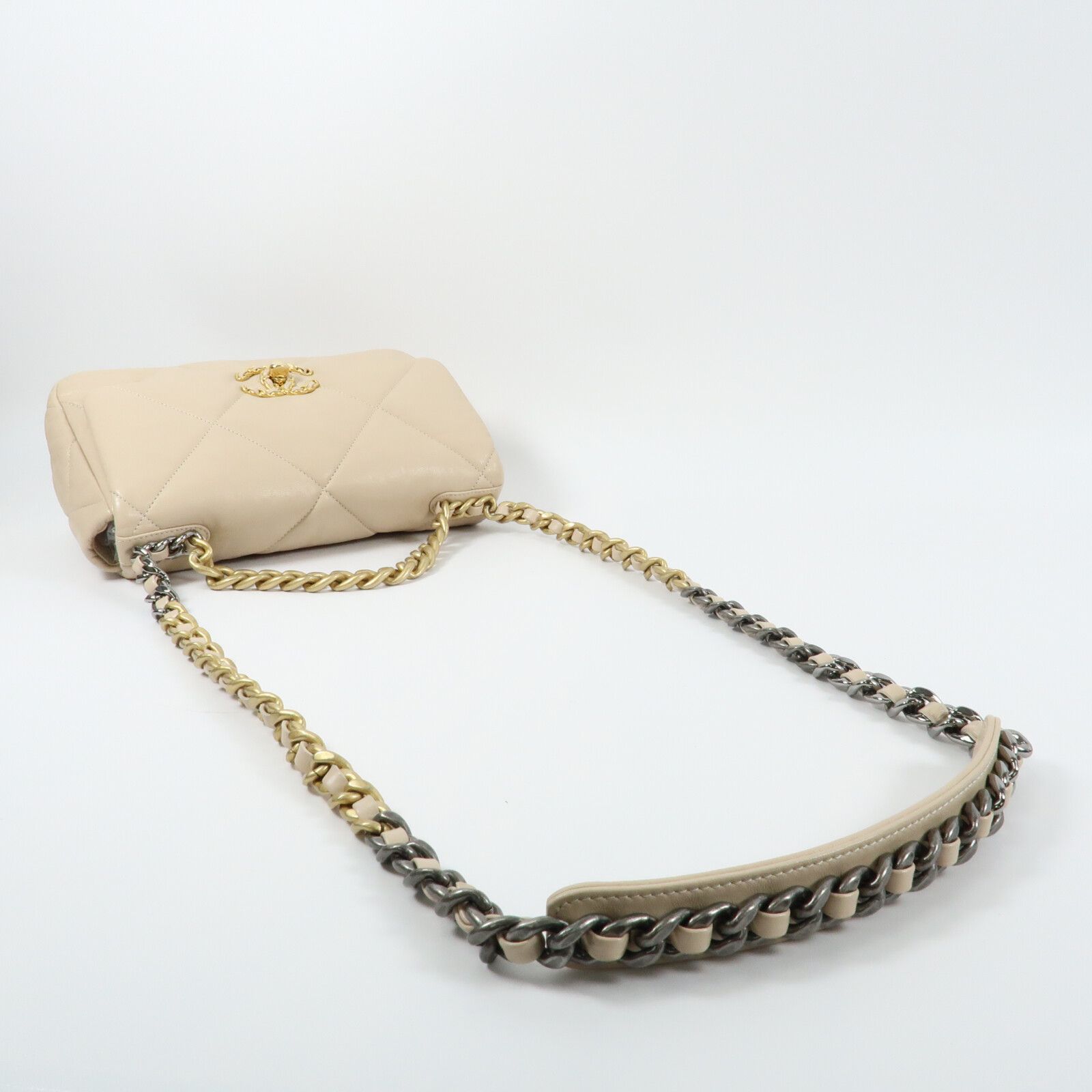 Beige Sheepskin Leather C 19 Small Hand-turned Shoulder And Back Bag 2way Shoulder Bag Lambskin (sheep Leath — view 9