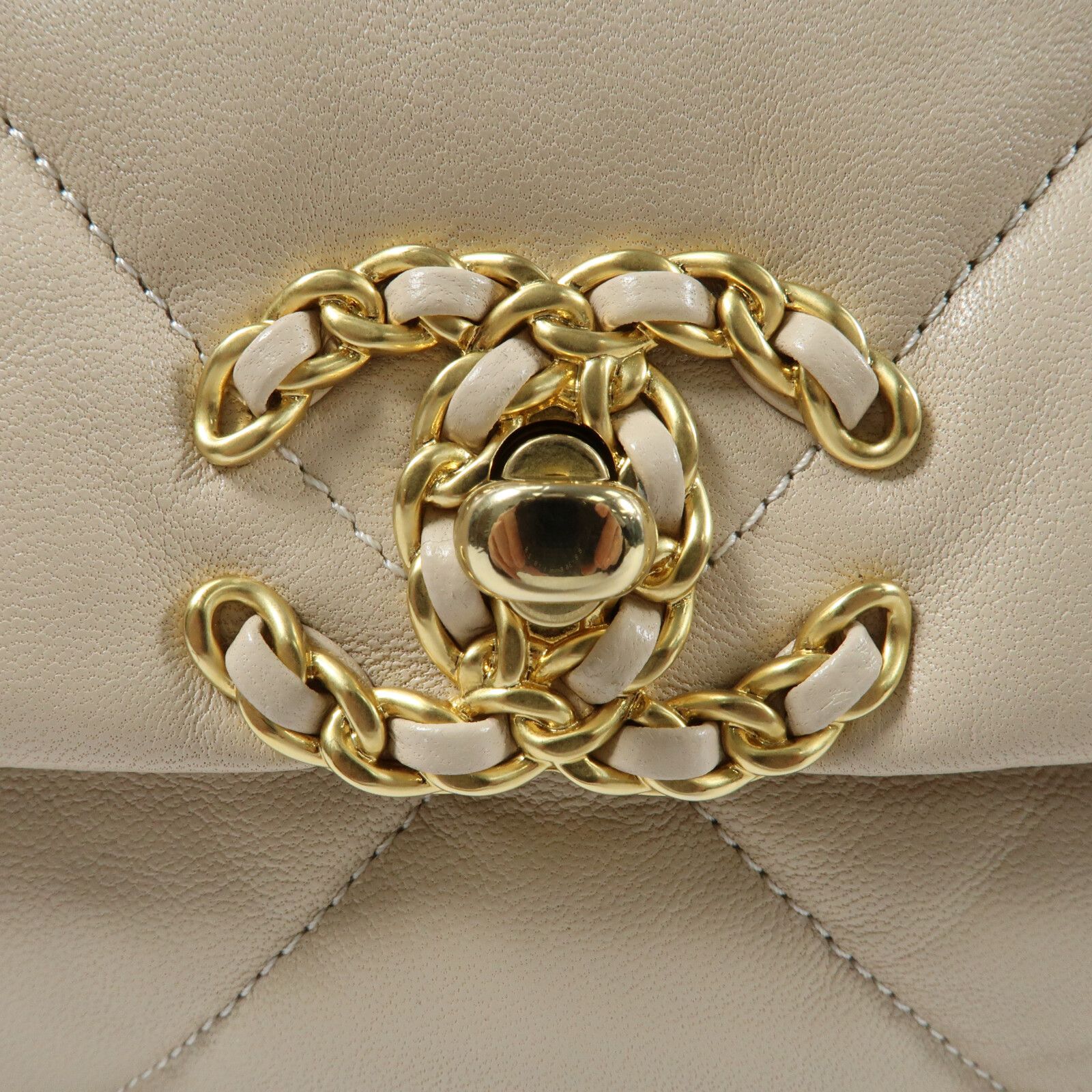 Beige Sheepskin Leather C 19 Small Hand-turned Shoulder And Back Bag 2way Shoulder Bag Lambskin (sheep Leath — view 10