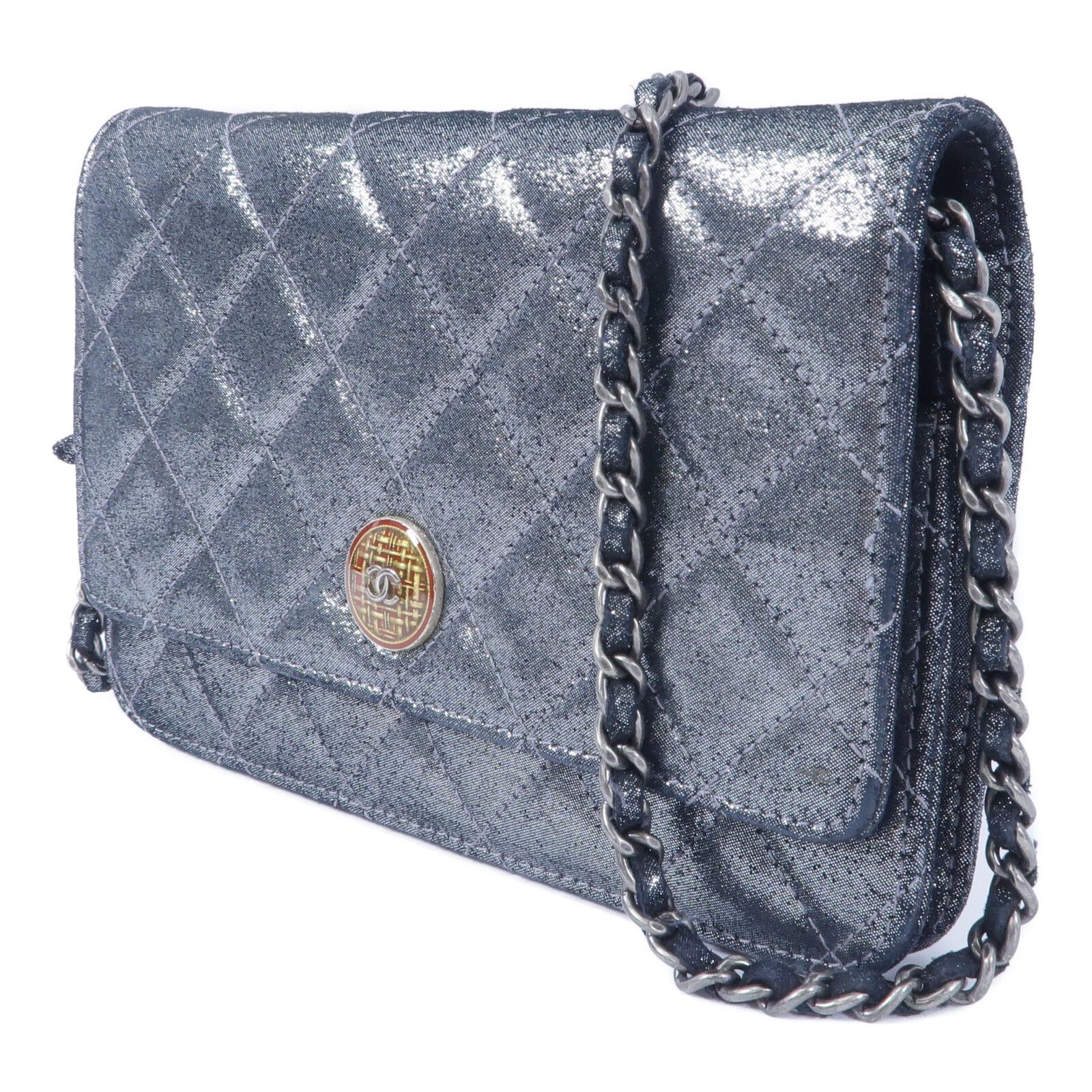Paris Edinburgh Quilted Iridescent Lambskin Wallet On Chain (WOC) — view 3