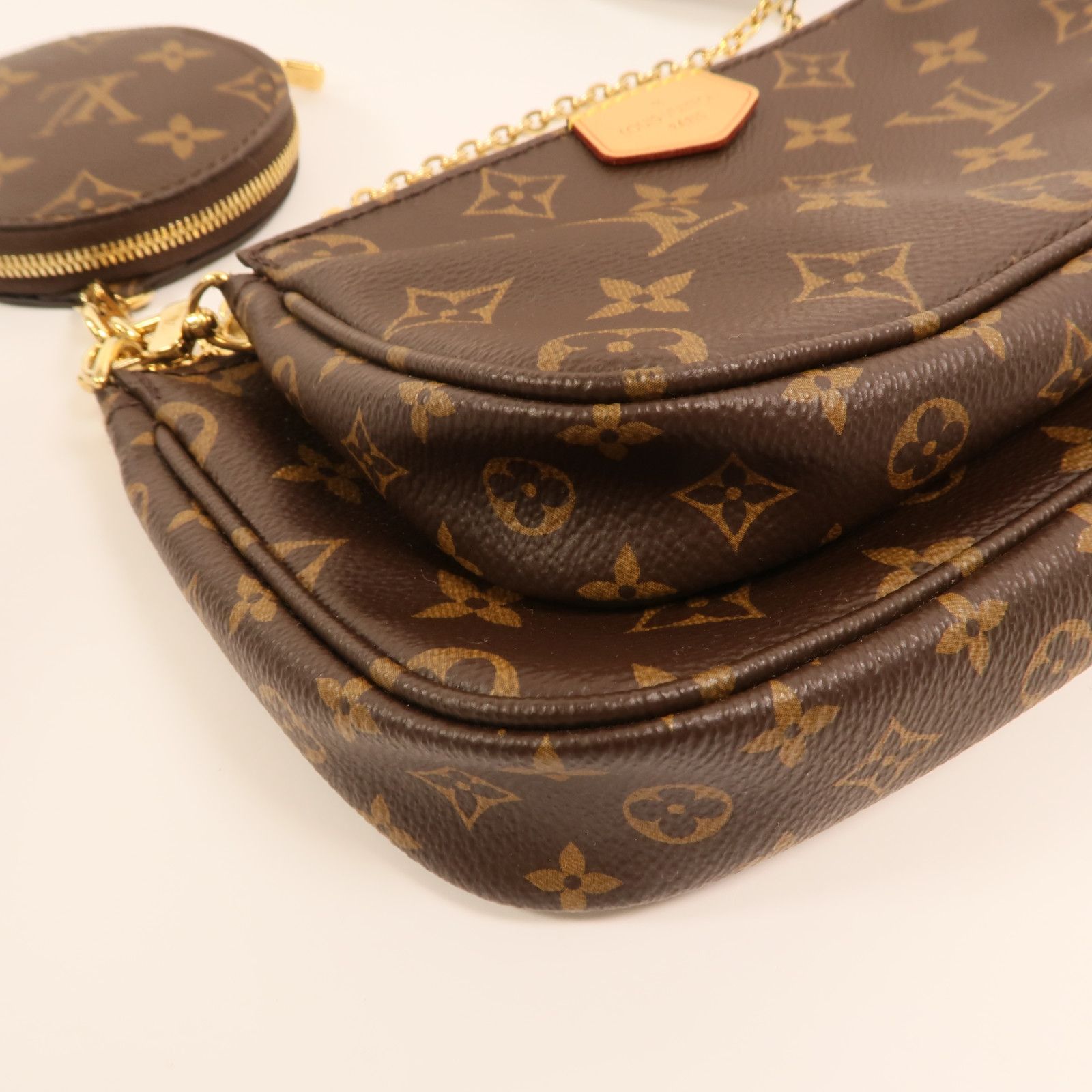 Multi Pochette Accessoires, Monogram — view 16