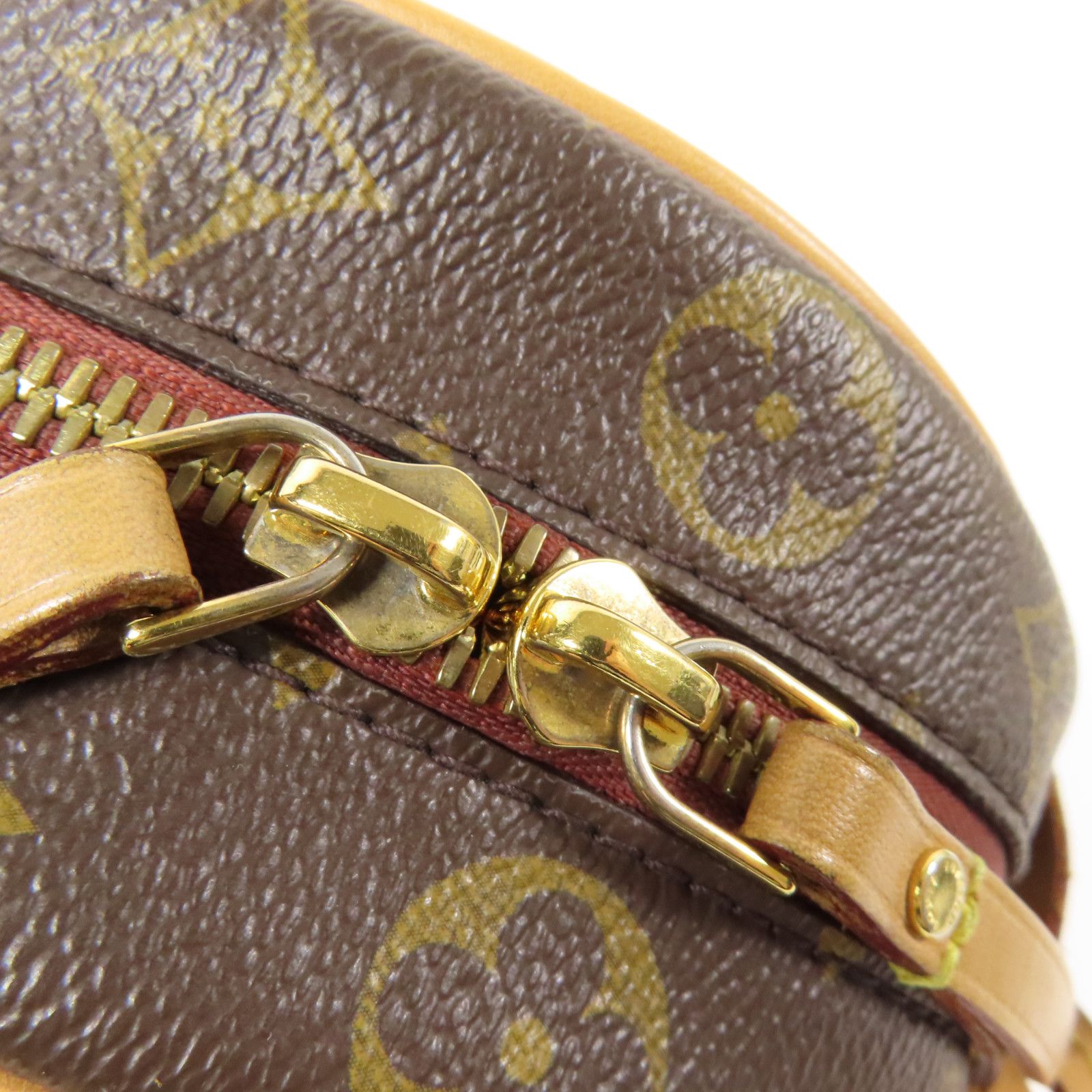 Boite Chapeau Souple PM, Monogram — view 12