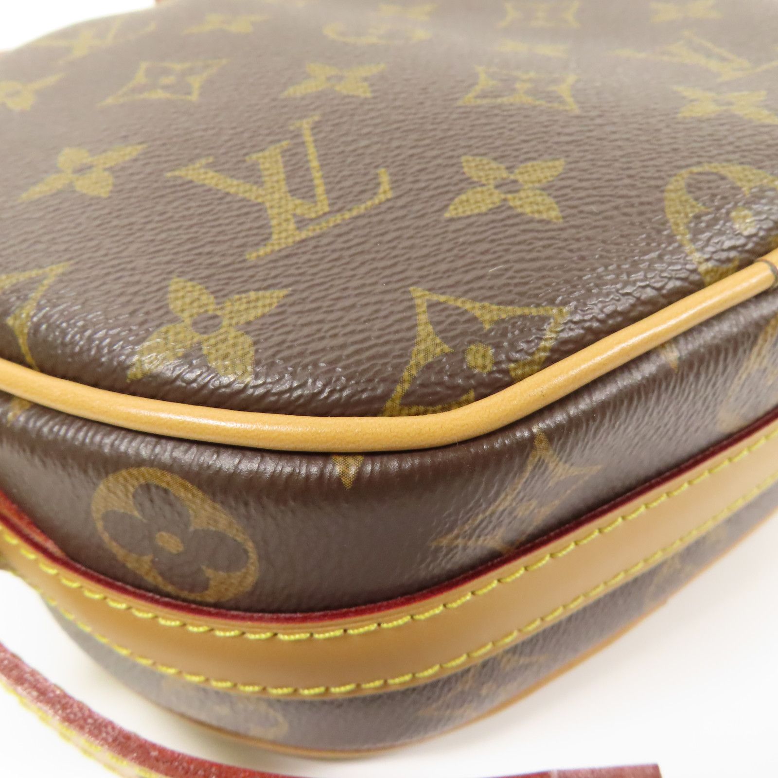 Boite Chapeau Souple PM, Monogram — view 6