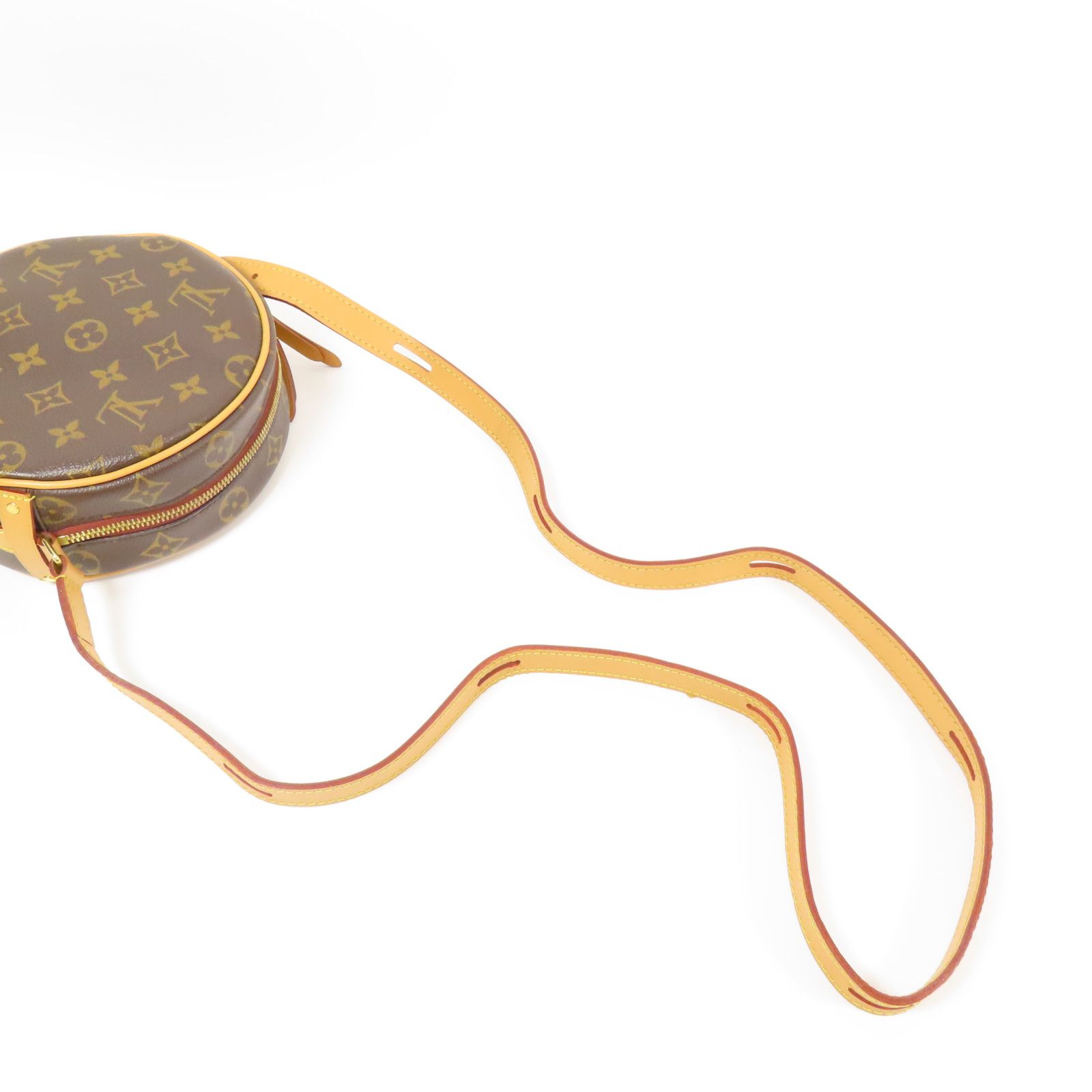 Boite Chapeau Souple PM, Monogram — view 10