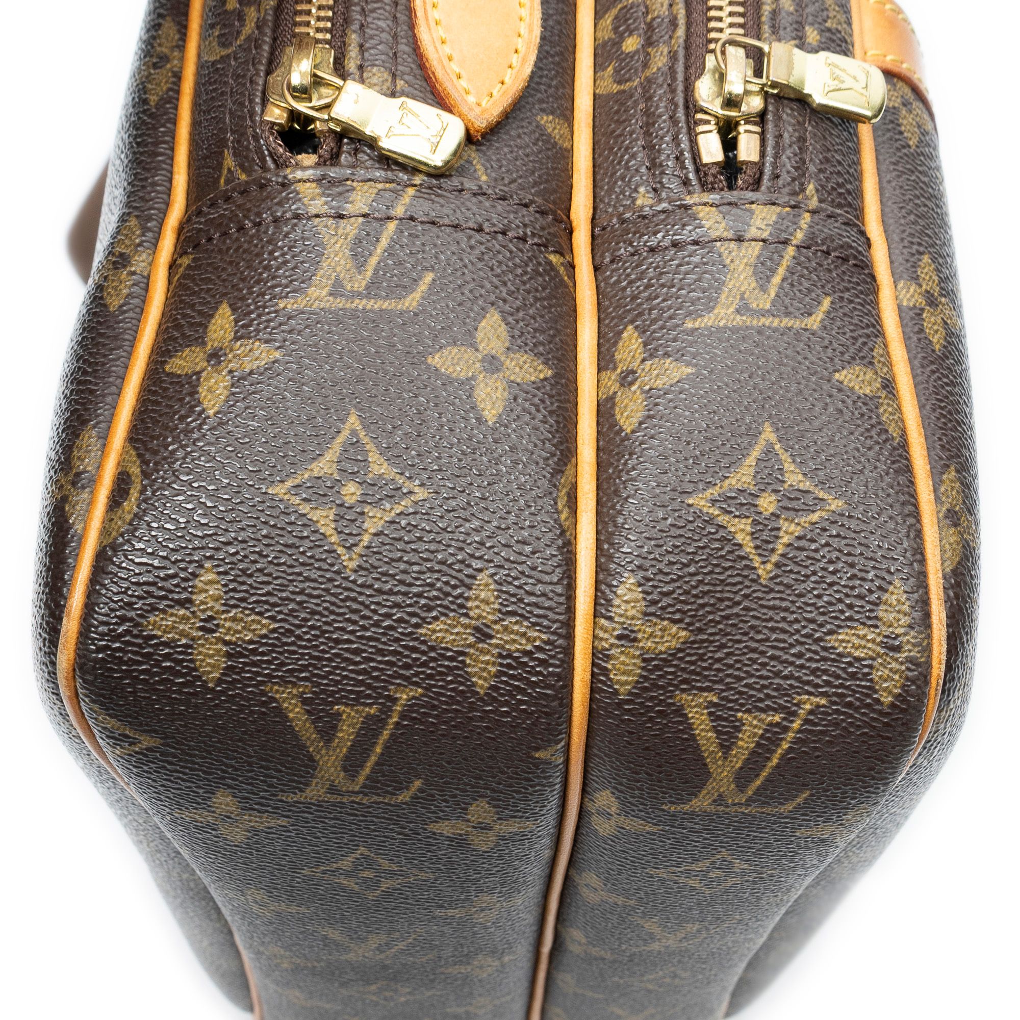 Reporter PM, Monogram — view 8