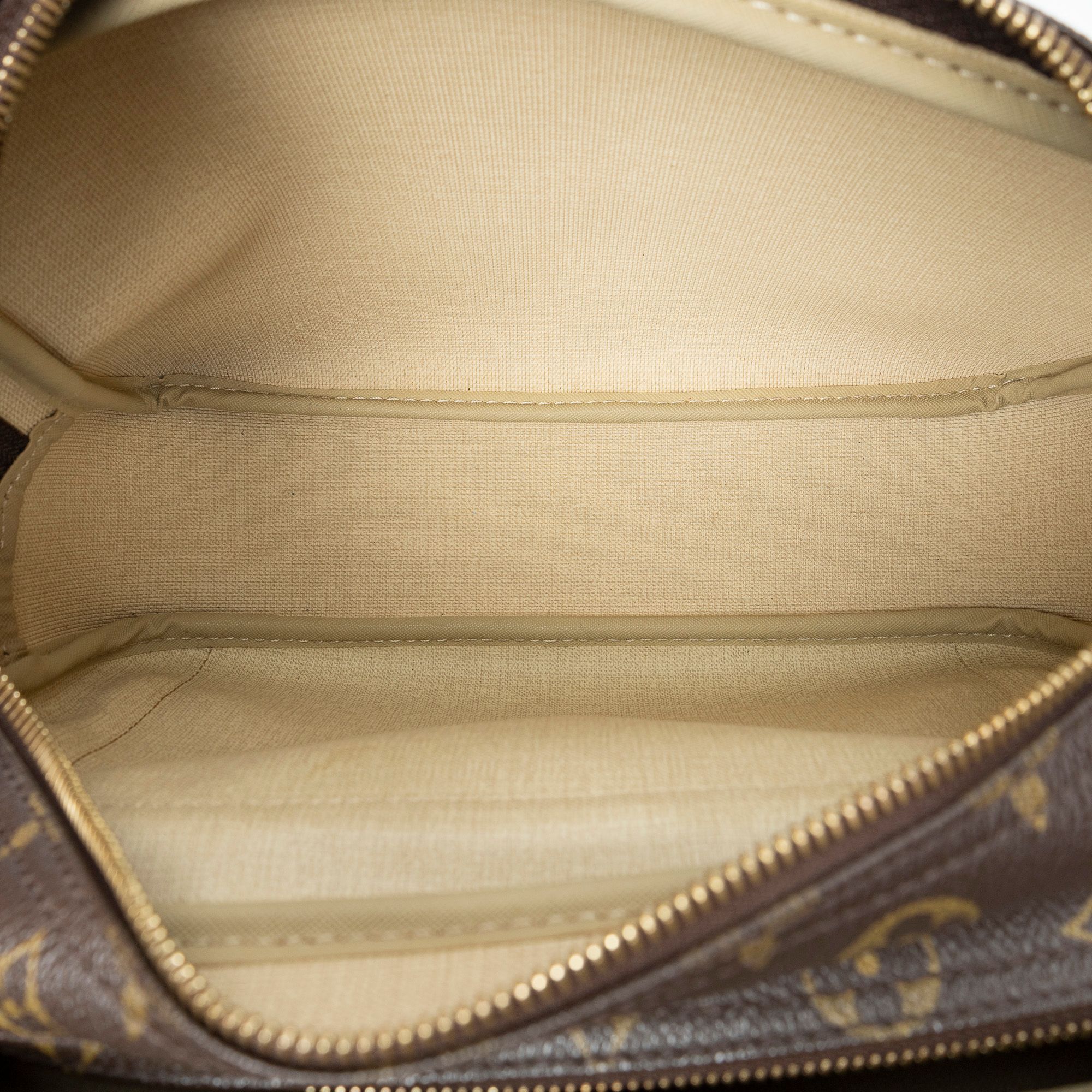 Reporter PM, Monogram — view 9