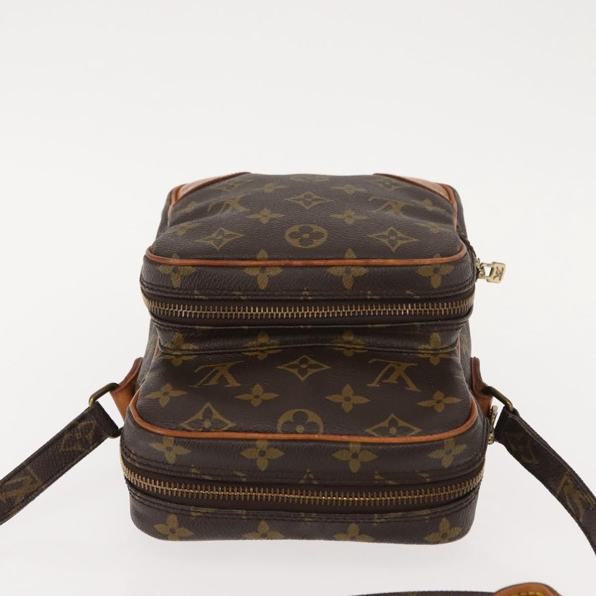 Amazone, Monogram — view 6