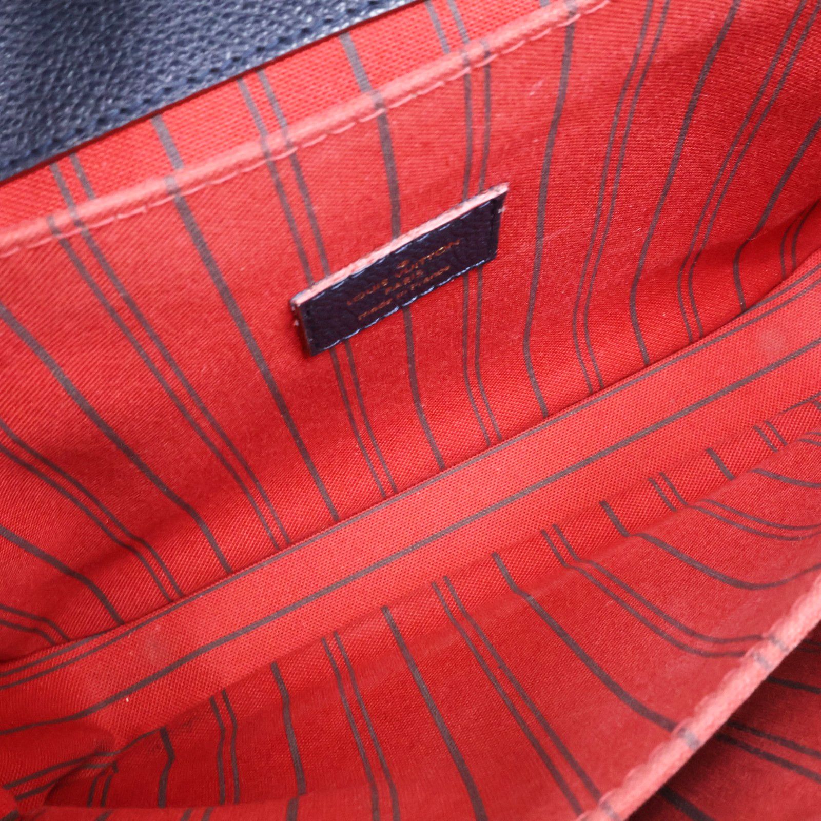 Pochette Metis Empreinte Leather Marine Rouge M 44071 — view 3