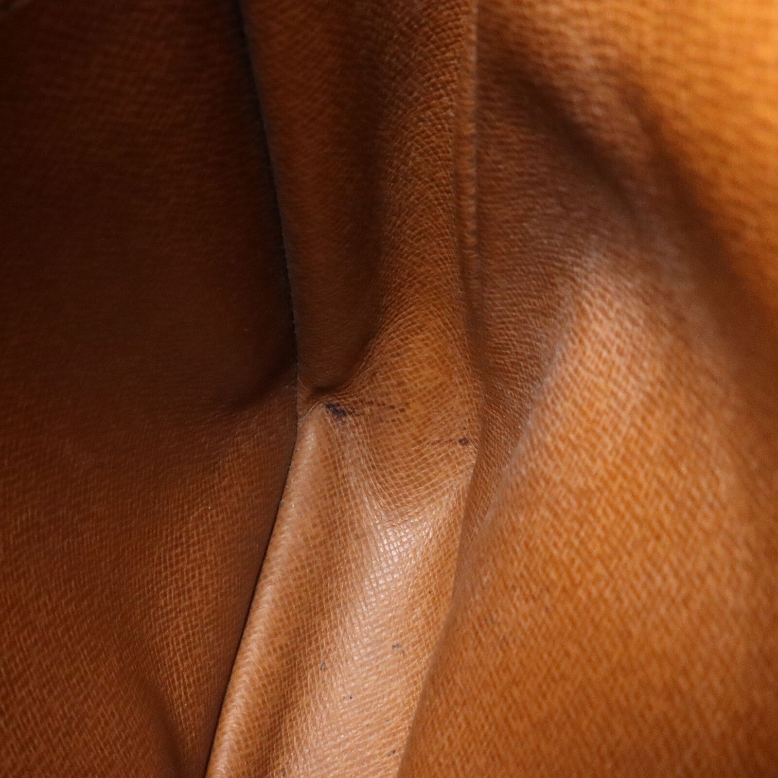 Amazone, Monogram — view 15
