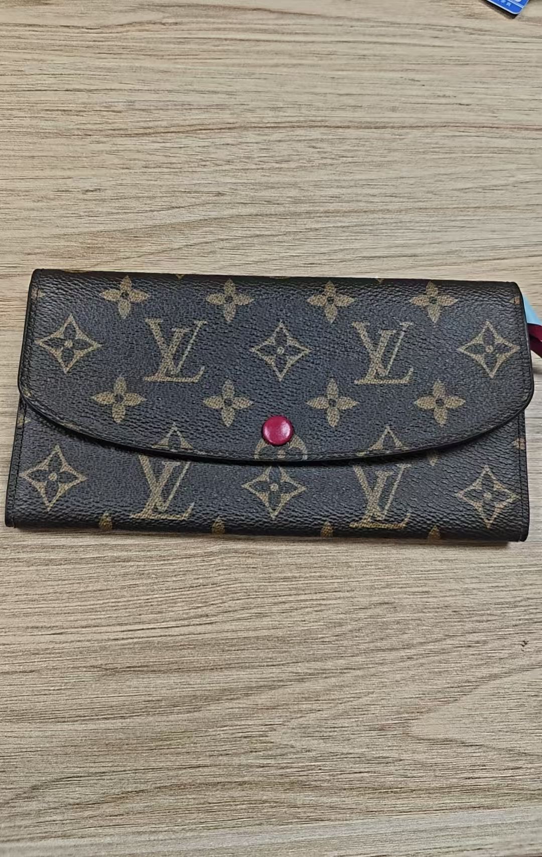Emilie Wallet, Monogram — view 5