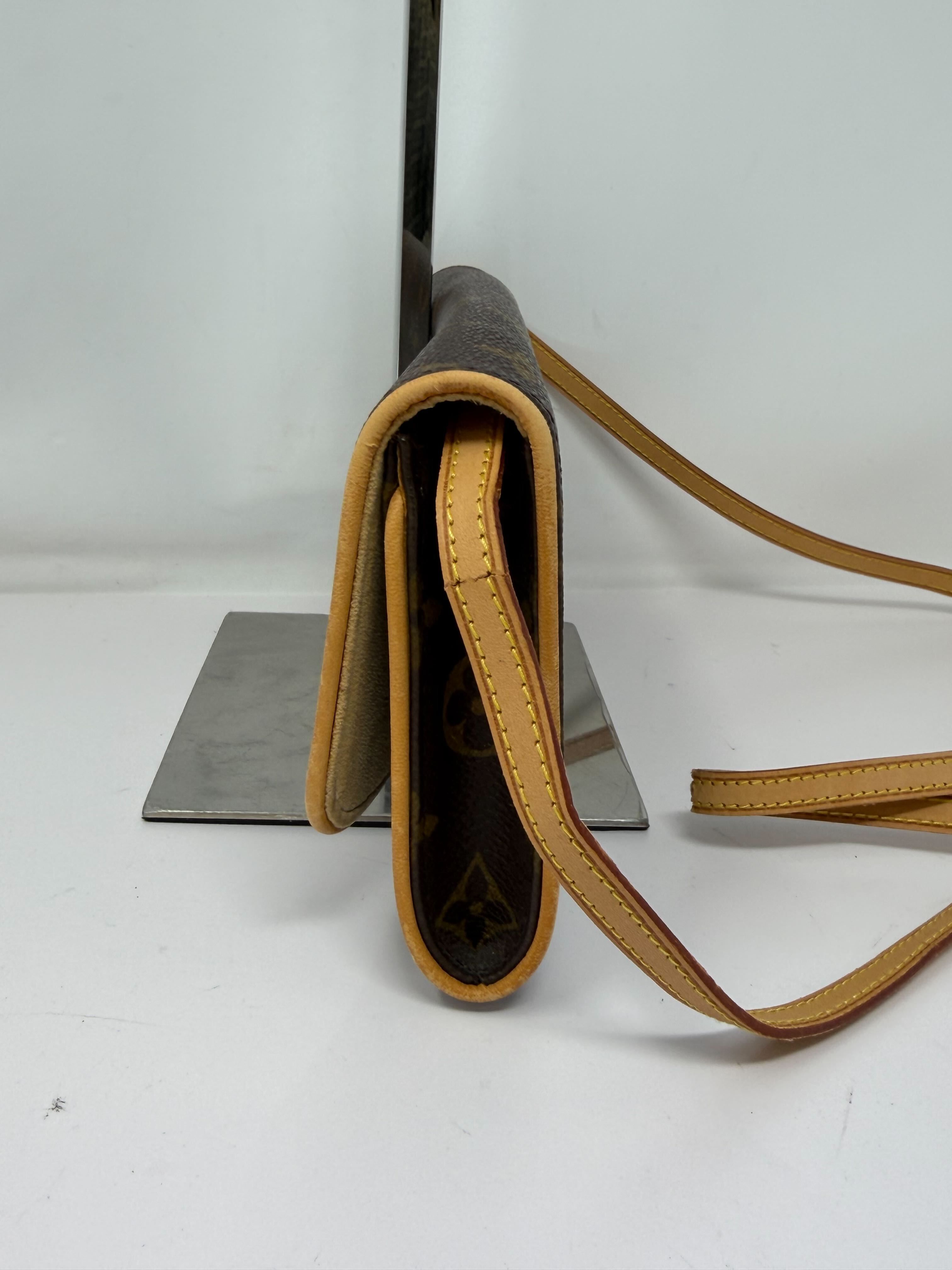 Pochette Twin GM, Monogram — view 7