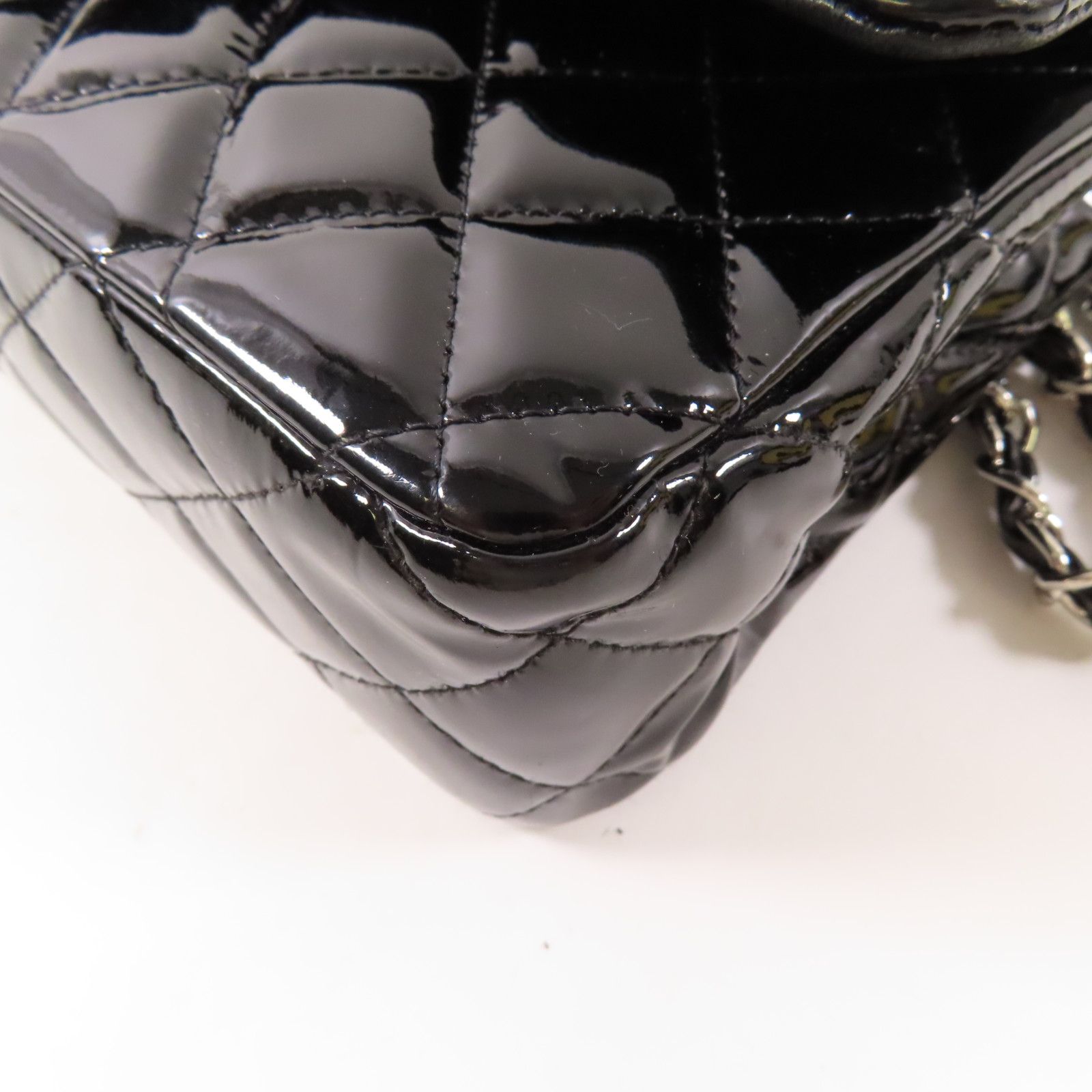 Medium Classic Double Flap, Patent Calf Quilted — view 16