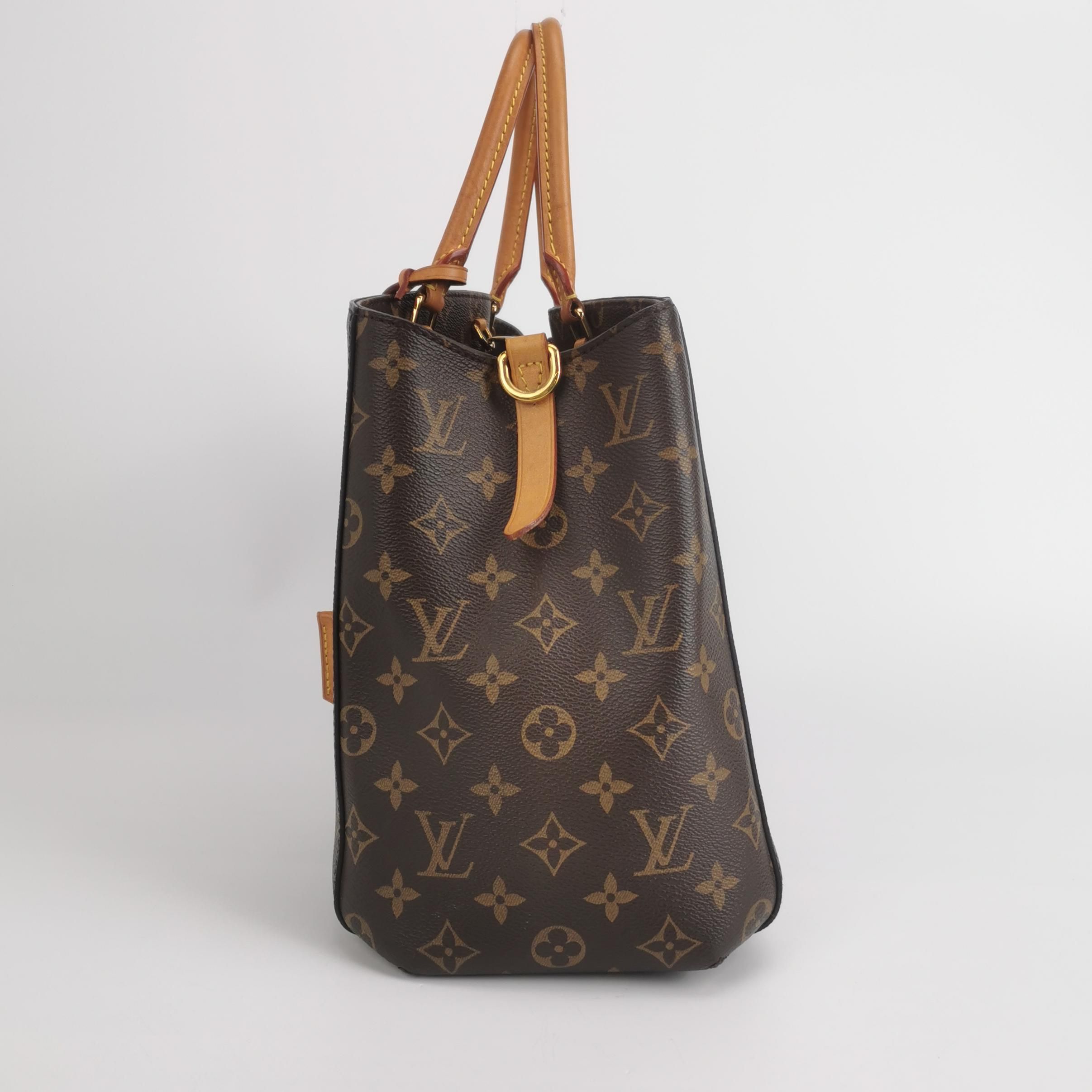 Montaigne GM, Monogram — view 2