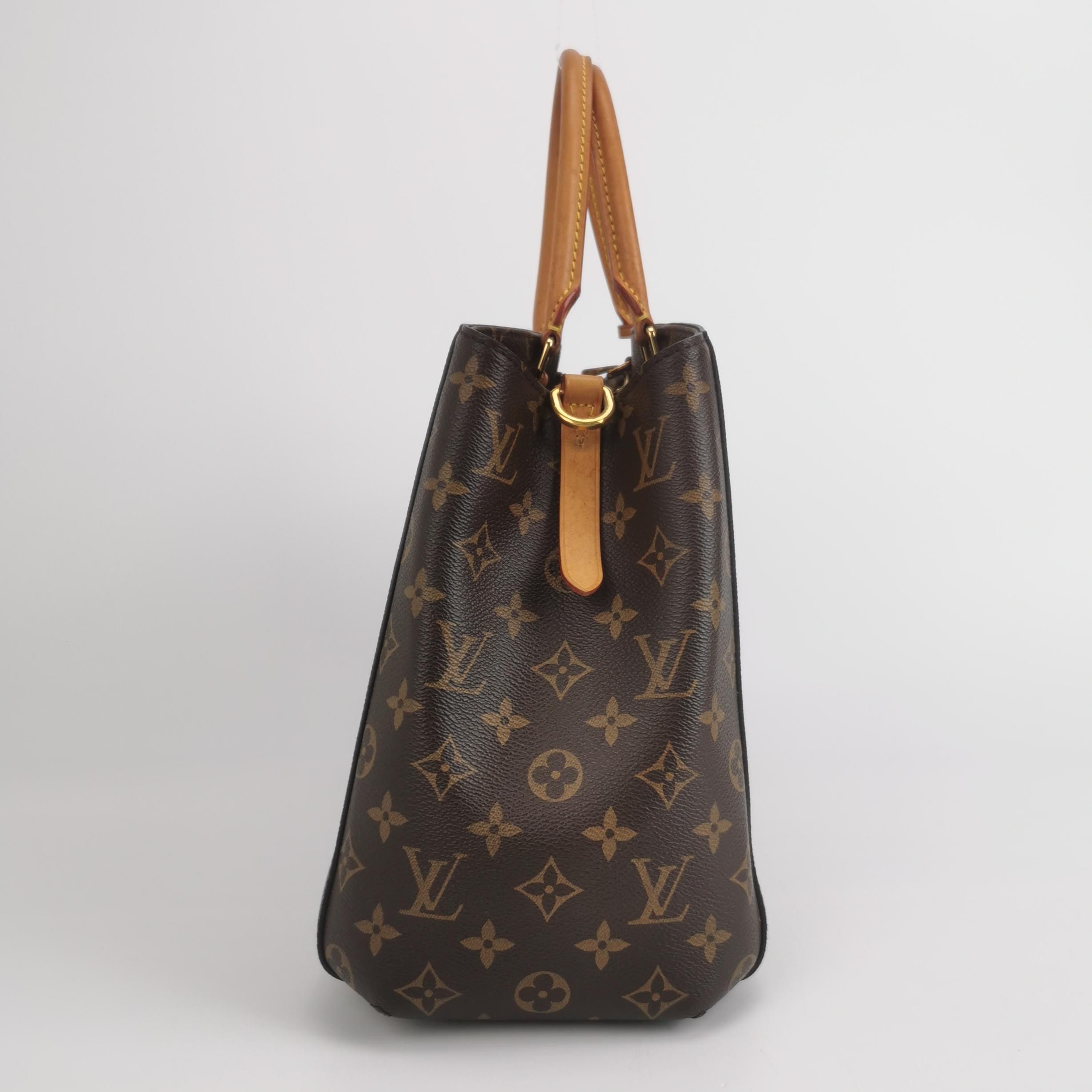 Montaigne GM, Monogram — view 3