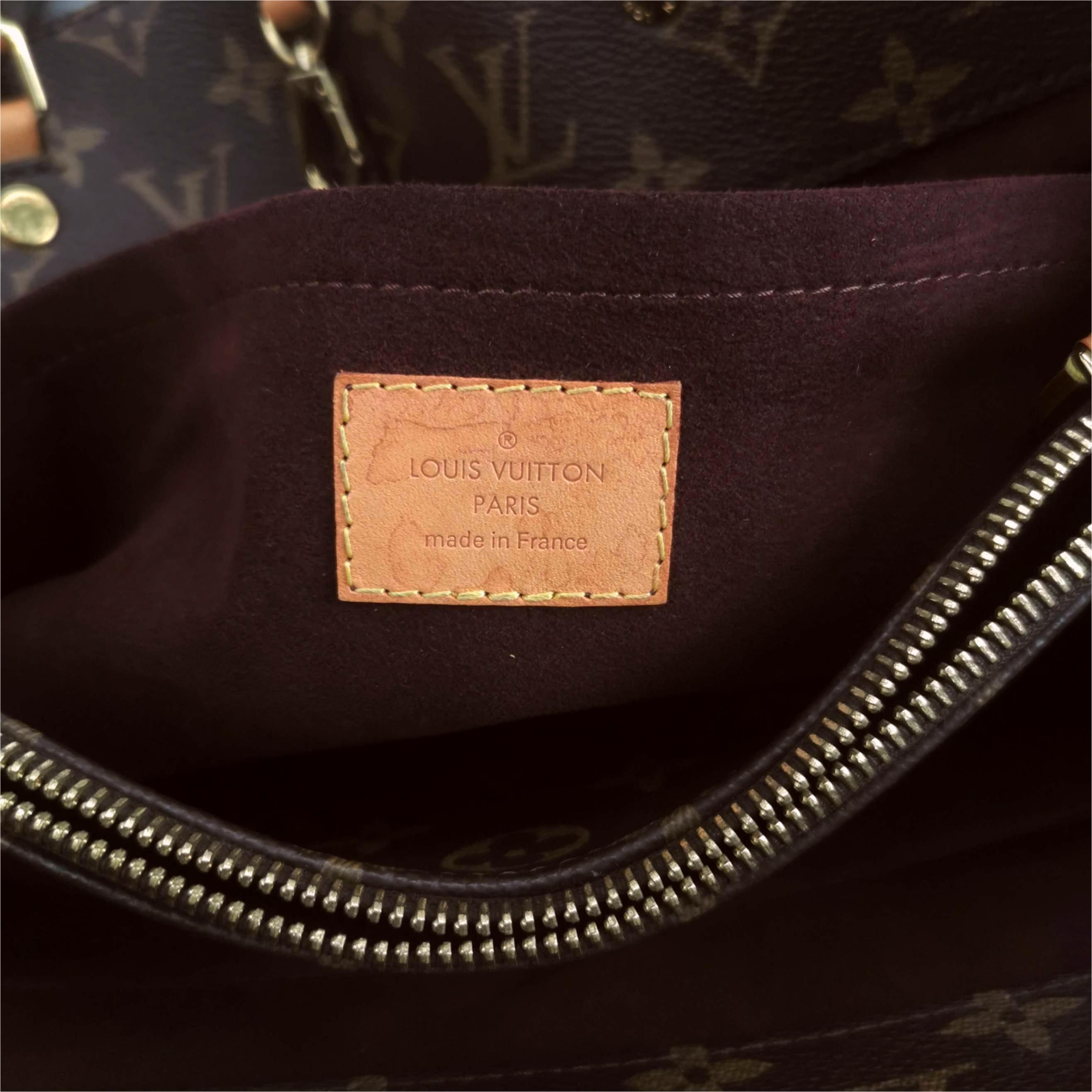 Montaigne GM, Monogram — view 7