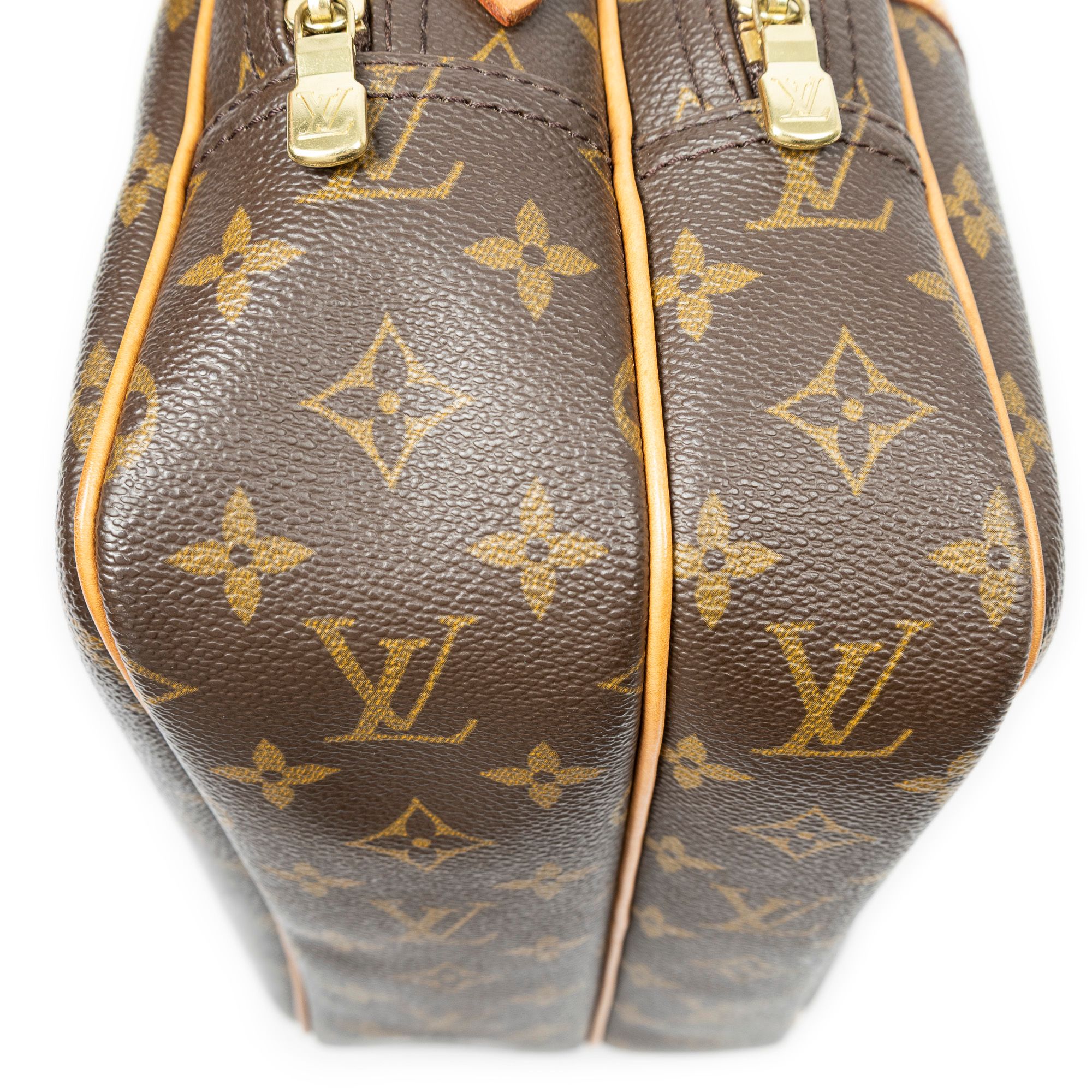 Reporter PM, Monogram — view 7