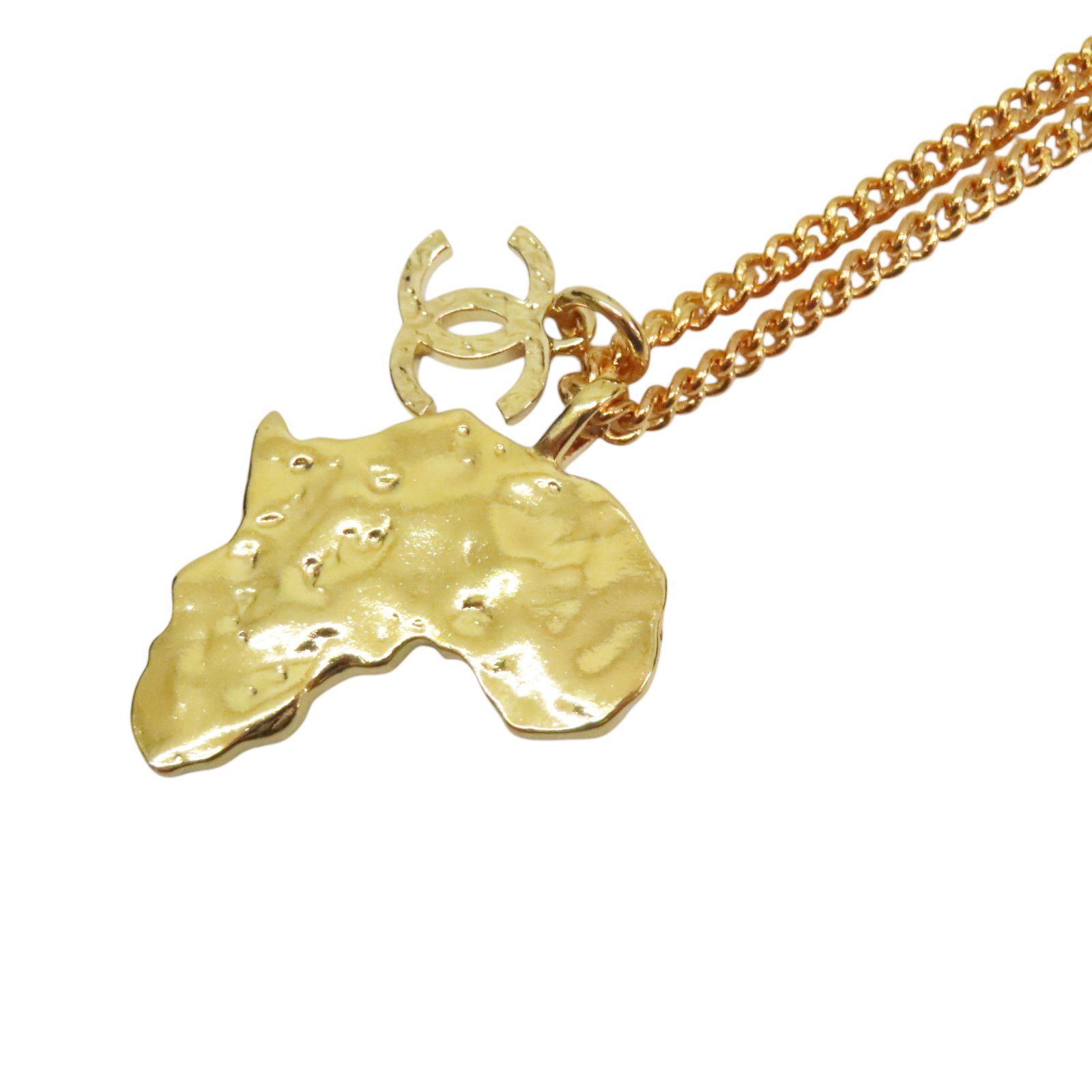 Crystal Pearl CC Africa Pendant Necklace 2023 — view 2